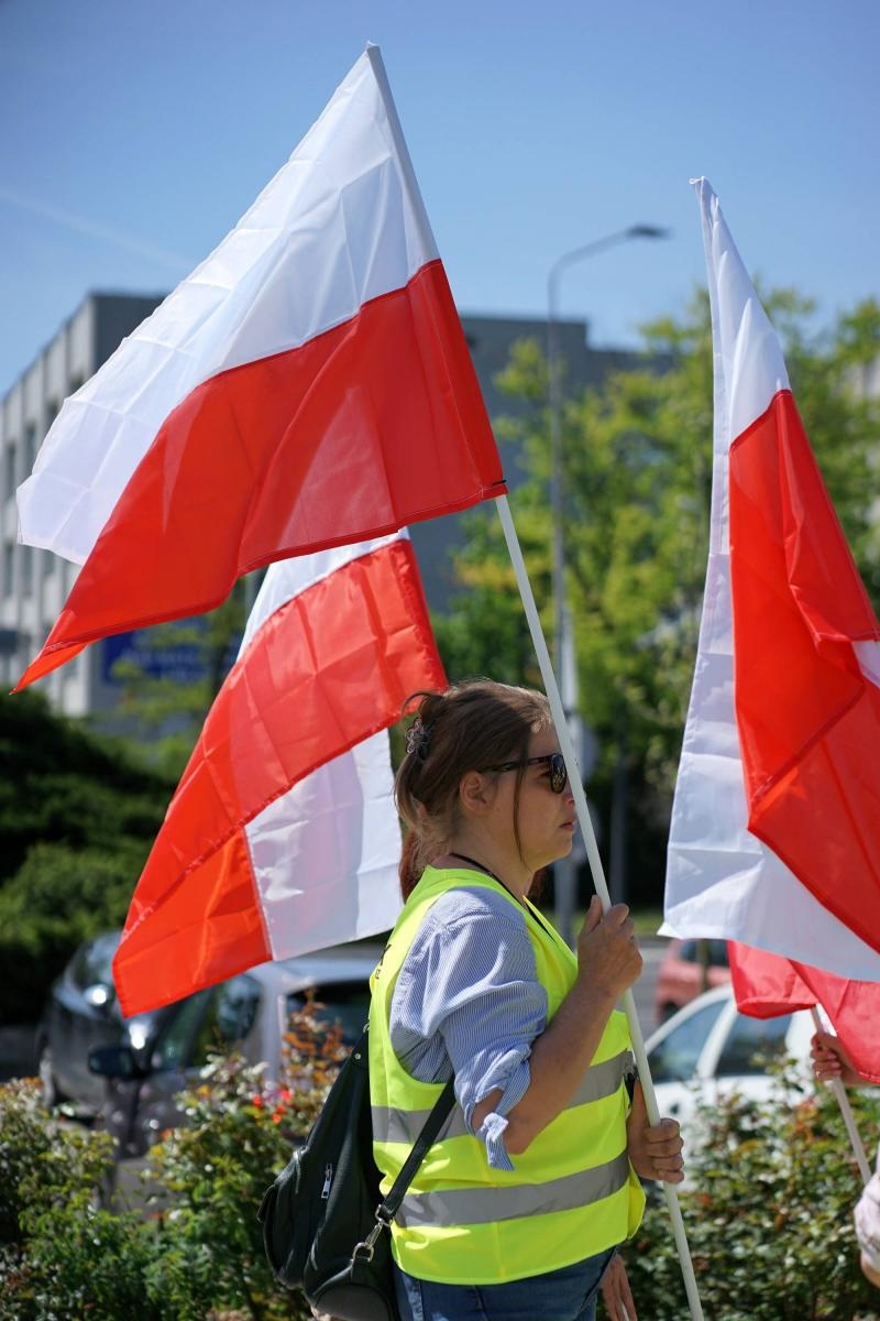 Zdjęcie w galerii na portalu naszraciborz.pl: Pracownicy Agromaxu protestowali w Częstochowie wiadomości z regionu