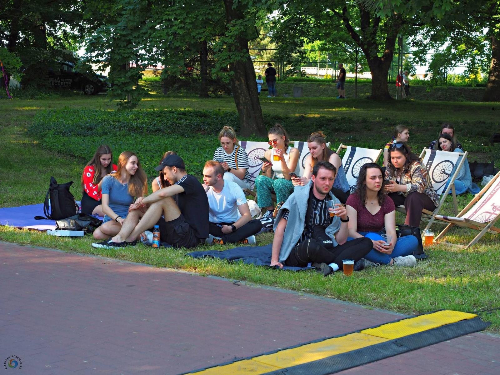 Zdjęcie w galerii na portalu naszraciborz.pl: Klucze do bram miasta w rękach żaków. Raciborskie Juwenalia na bulwarach wiadomości z regionu