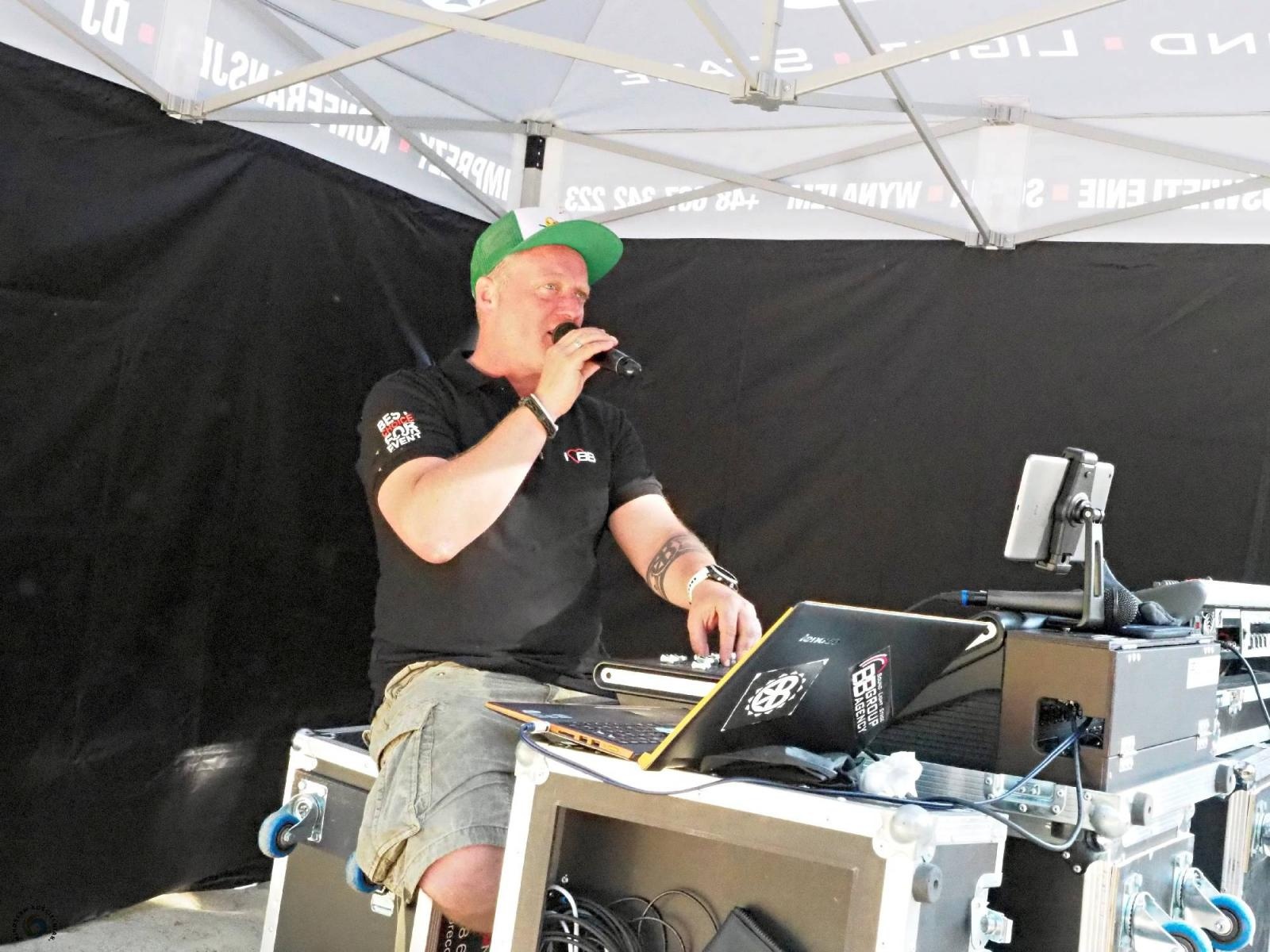 Zdjęcie w galerii na portalu naszraciborz.pl: Klucze do bram miasta w rękach żaków. Raciborskie Juwenalia na bulwarach wiadomości z regionu