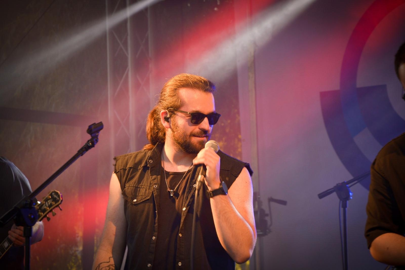 Zdjęcie w galerii na portalu naszraciborz.pl: Klucze do bram miasta w rękach żaków. Raciborskie Juwenalia na bulwarach wiadomości z regionu