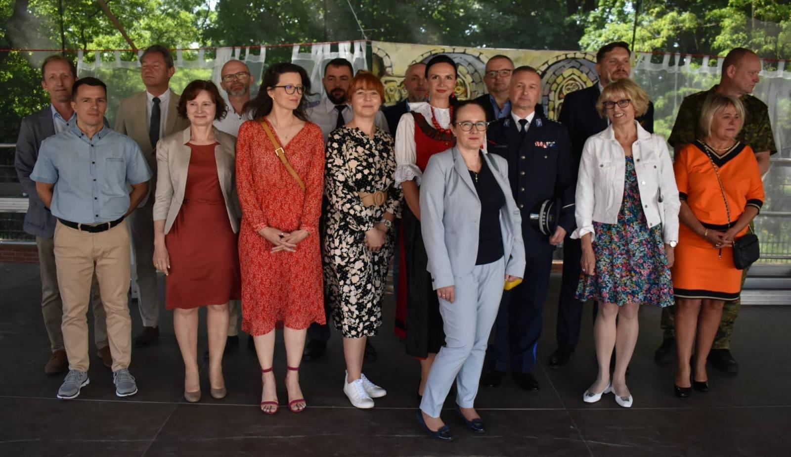 Zdjęcie w galerii na portalu naszraciborz.pl: Piknik integracyjny z okazji Dnia Dziecka na Zamku Piastowskim za nami wiadomości z regionu