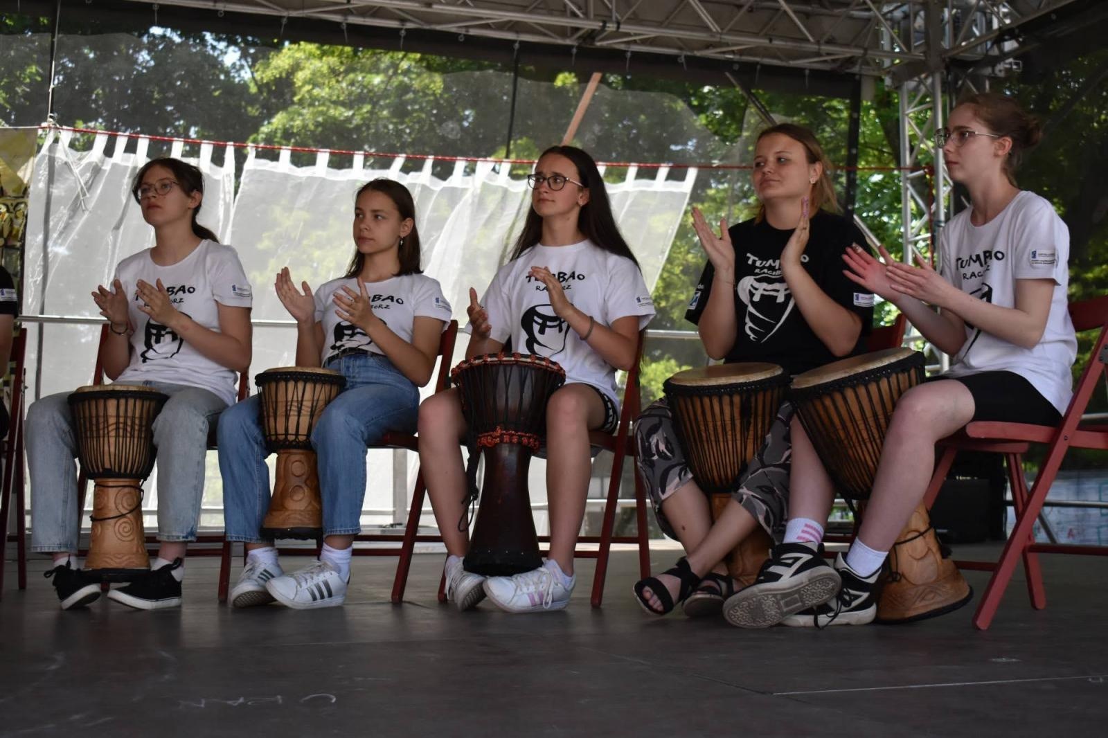 Zdjęcie w galerii na portalu naszraciborz.pl: Piknik integracyjny z okazji Dnia Dziecka na Zamku Piastowskim za nami wiadomości z regionu