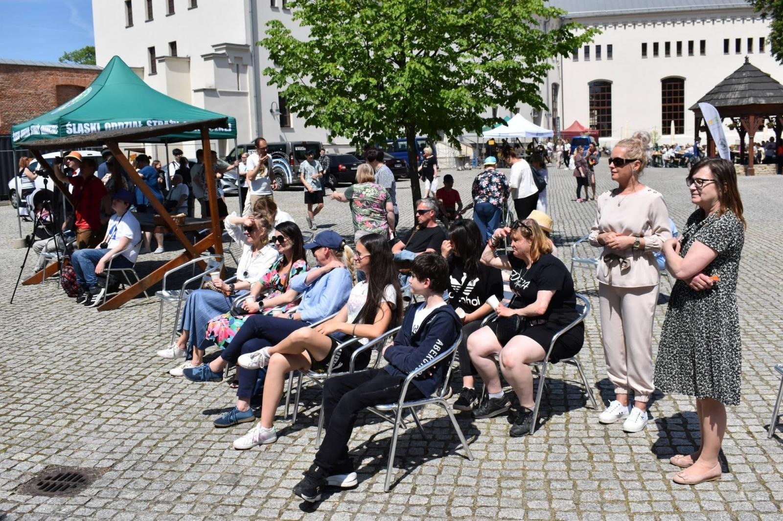 Zdjęcie w galerii na portalu naszraciborz.pl: Piknik integracyjny z okazji Dnia Dziecka na Zamku Piastowskim za nami wiadomości z regionu