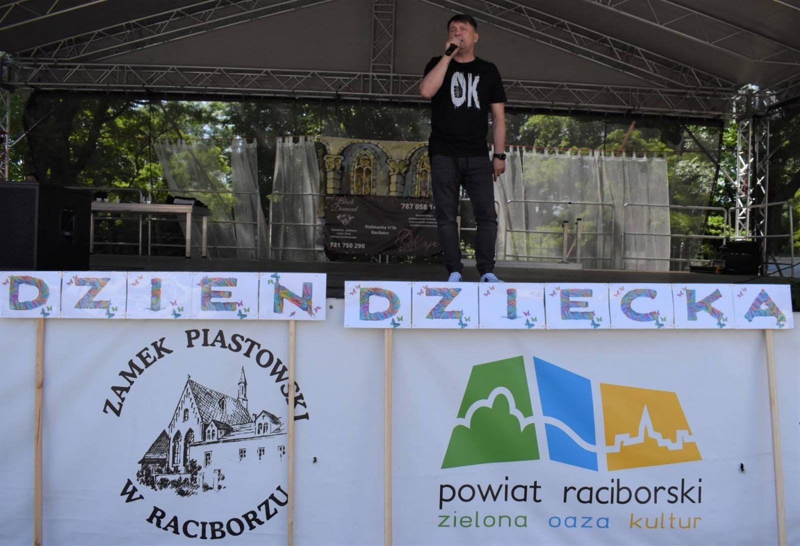 Zdjęcie w galerii na portalu naszraciborz.pl: Piknik integracyjny z okazji Dnia Dziecka na Zamku Piastowskim za nami wiadomości z regionu