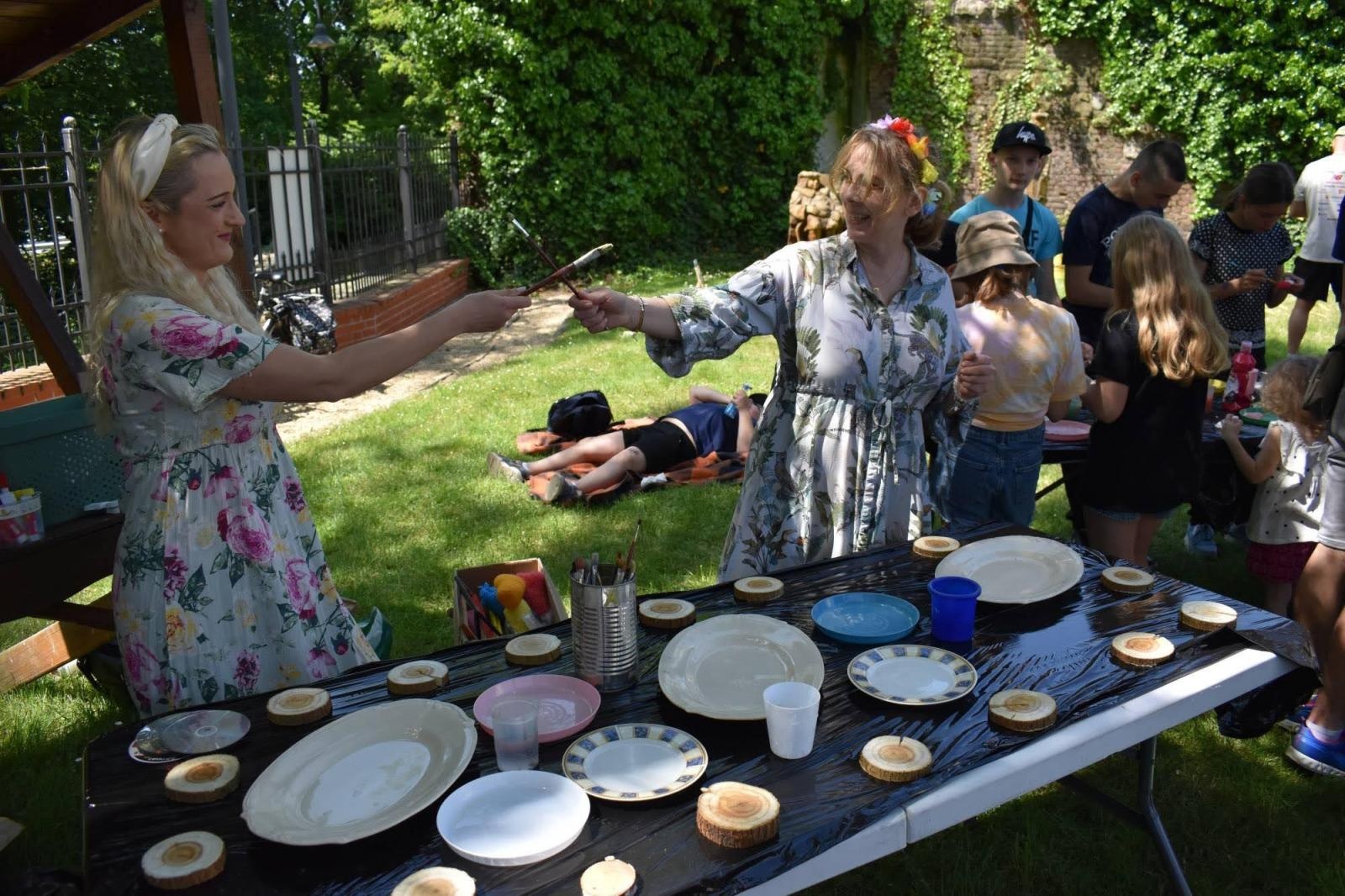Zdjęcie w galerii na portalu naszraciborz.pl: Piknik integracyjny z okazji Dnia Dziecka na Zamku Piastowskim za nami wiadomości z regionu