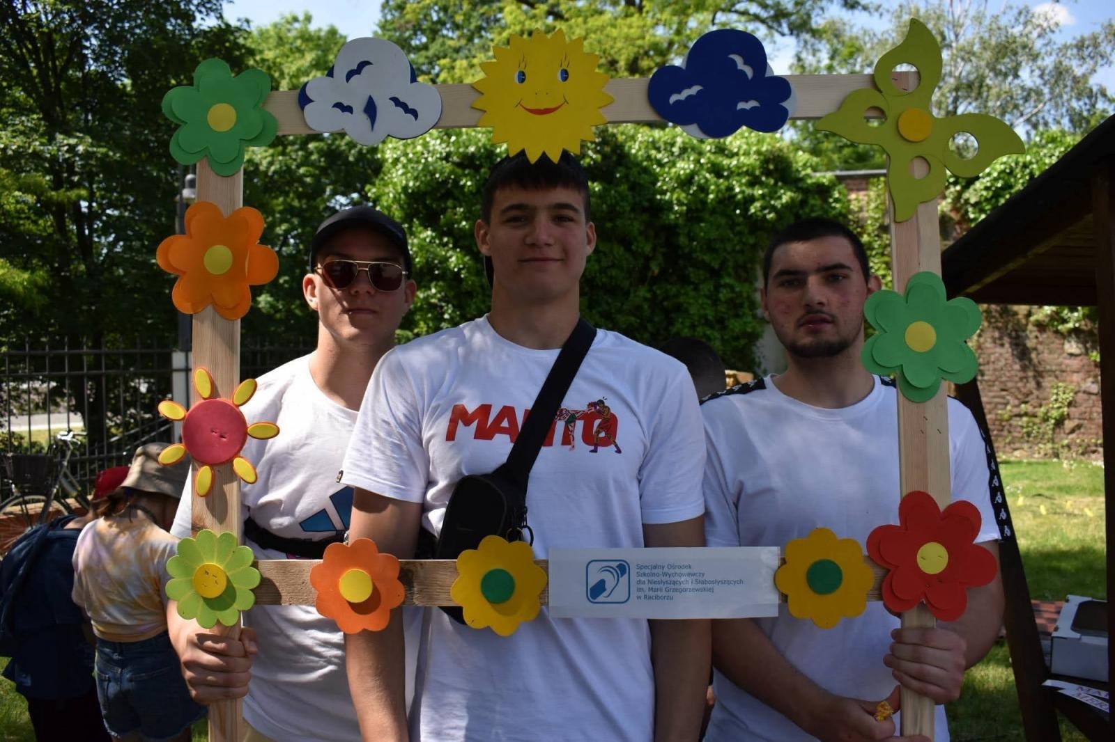 Zdjęcie w galerii na portalu naszraciborz.pl: Piknik integracyjny z okazji Dnia Dziecka na Zamku Piastowskim za nami wiadomości z regionu