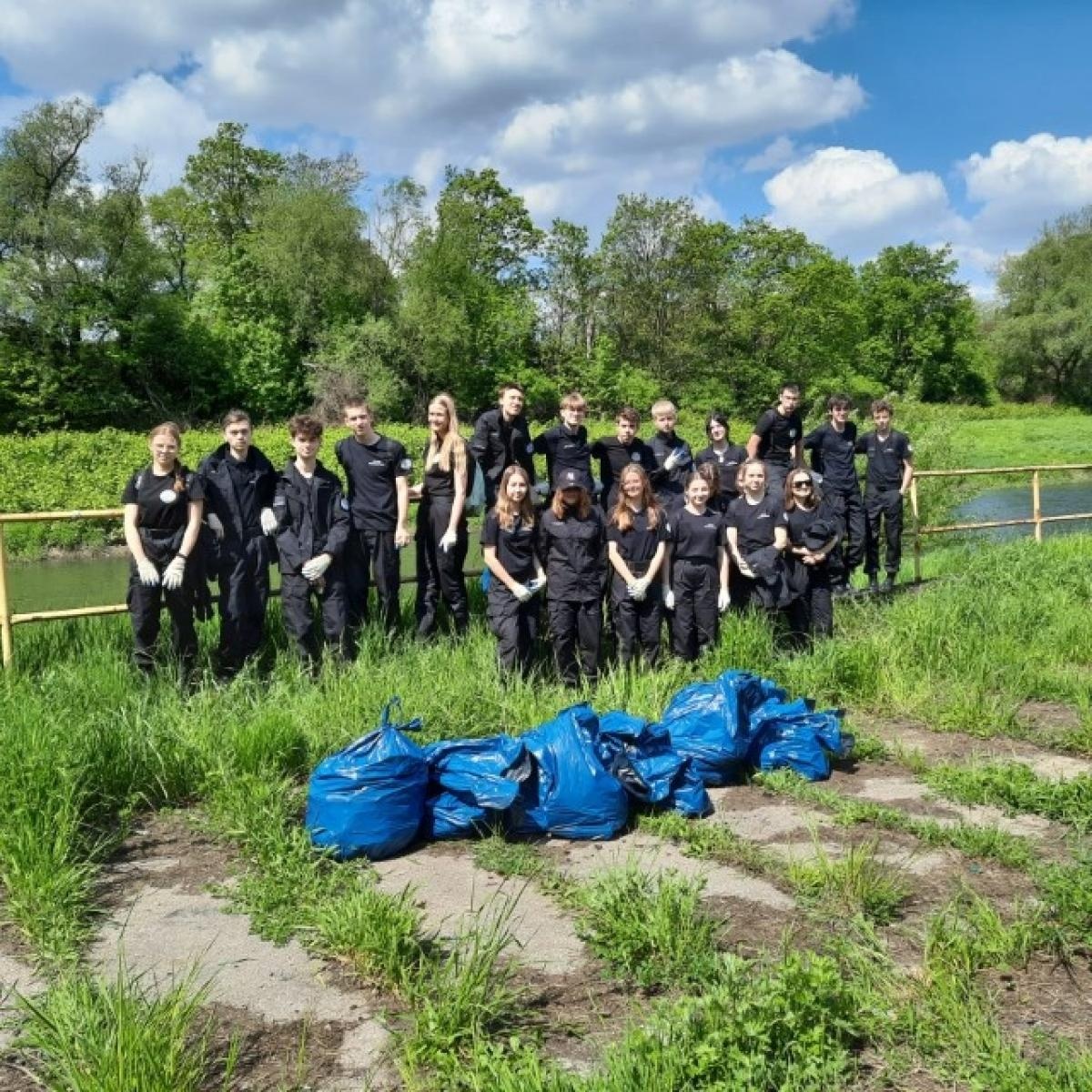 Zdjęcie w galerii na portalu naszraciborz.pl: Operacja Czysta Rzeka z udziałem Ekonomika wiadomości z regionu