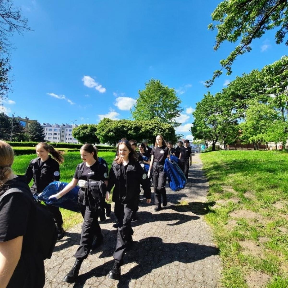 Zdjęcie w galerii na portalu naszraciborz.pl: Operacja Czysta Rzeka z udziałem Ekonomika wiadomości z regionu