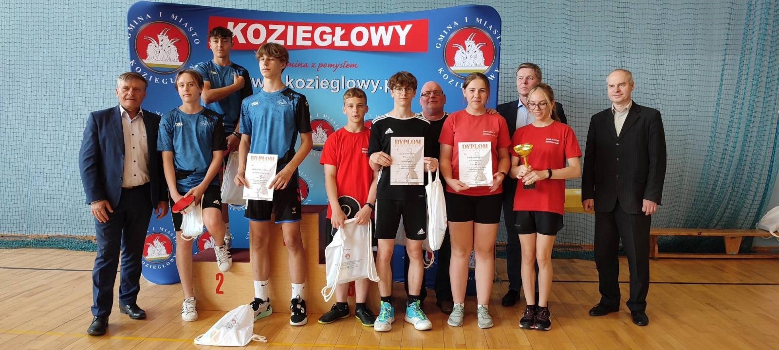 Zdjęcie w galerii na portalu naszraciborz.pl: Sukces dziewczyn z Krzanowic. Trzecie na Śląsku w tenisie stołowym wiadomości z regionu