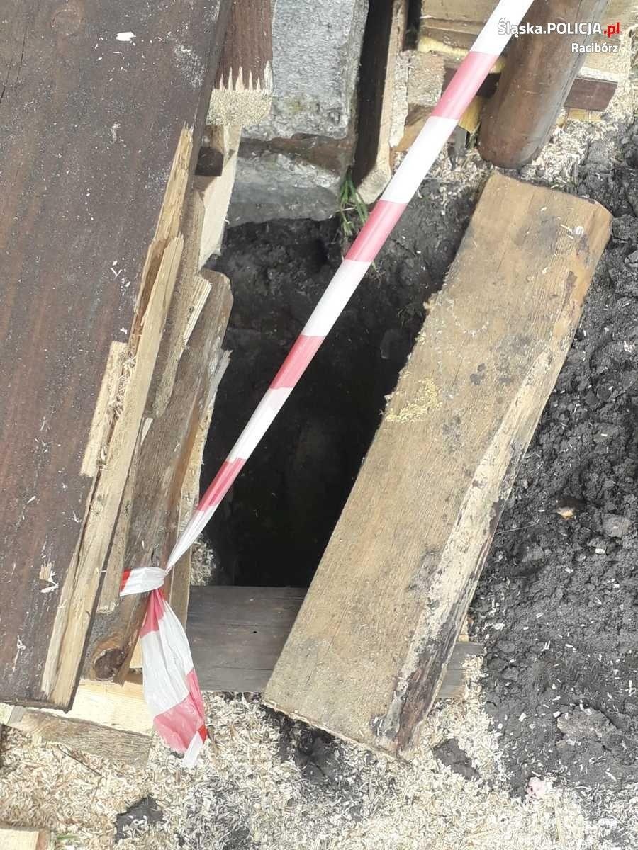 Zdjęcie w galerii na portalu naszraciborz.pl: Groźne znaleziska w Tworkowie i Rudzie Kozielskiej [FOTO] wiadomości z regionu