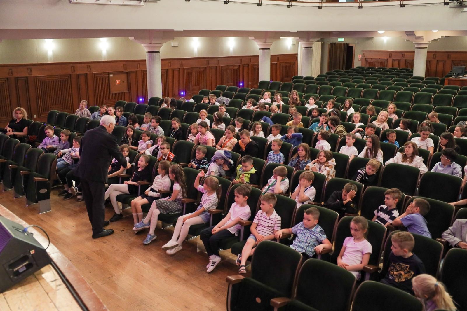 Zdjęcie w galerii na portalu naszraciborz.pl: Tuba - muzycznym bohaterem przedostatnich koncertów umuzykalniających wiadomości z regionu