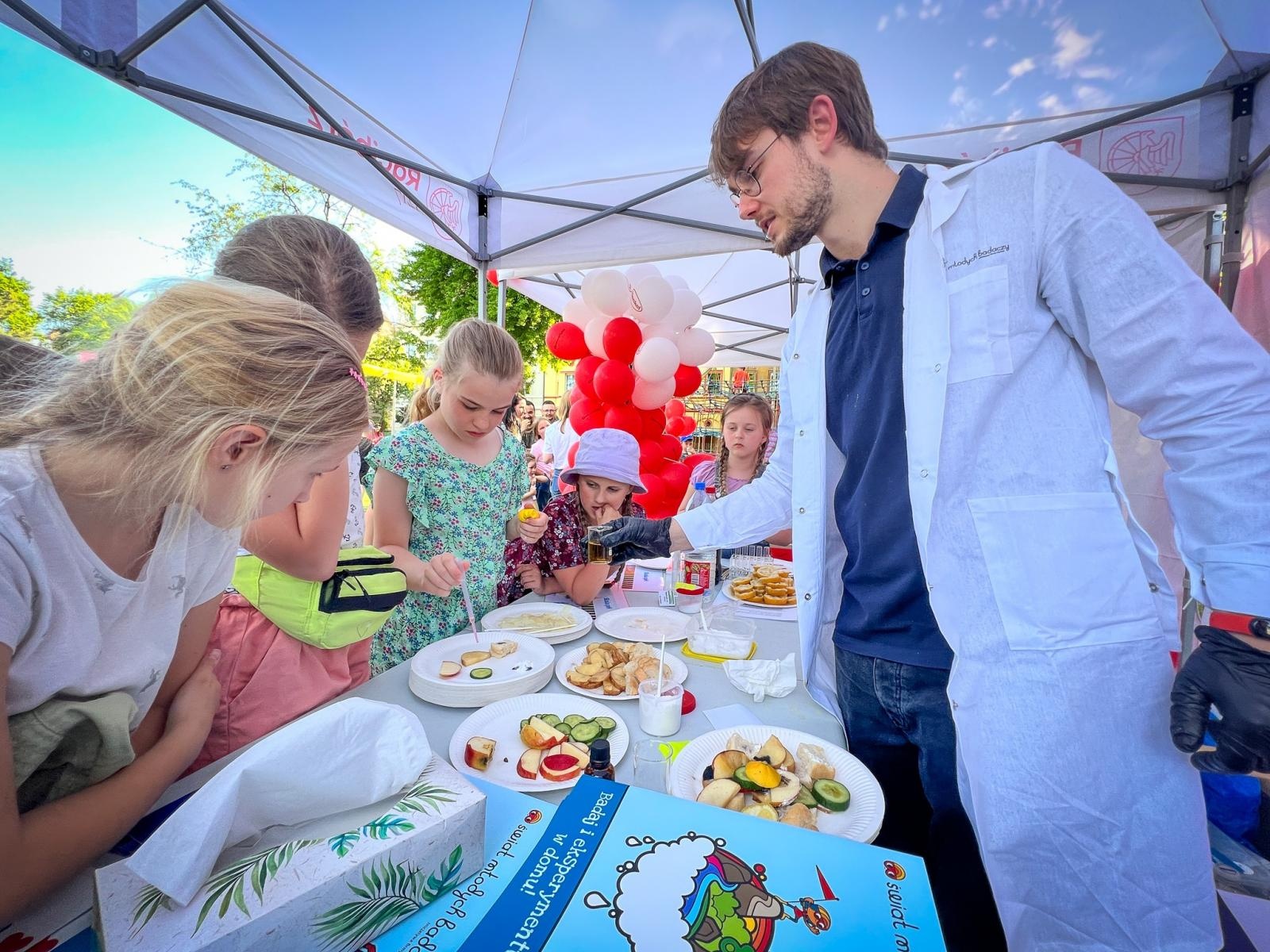 Zdjęcie w galerii na portalu naszraciborz.pl: Zakręcony Dzień Dziecka na Jordanie [FOTO i WIDEO] wiadomości z regionu