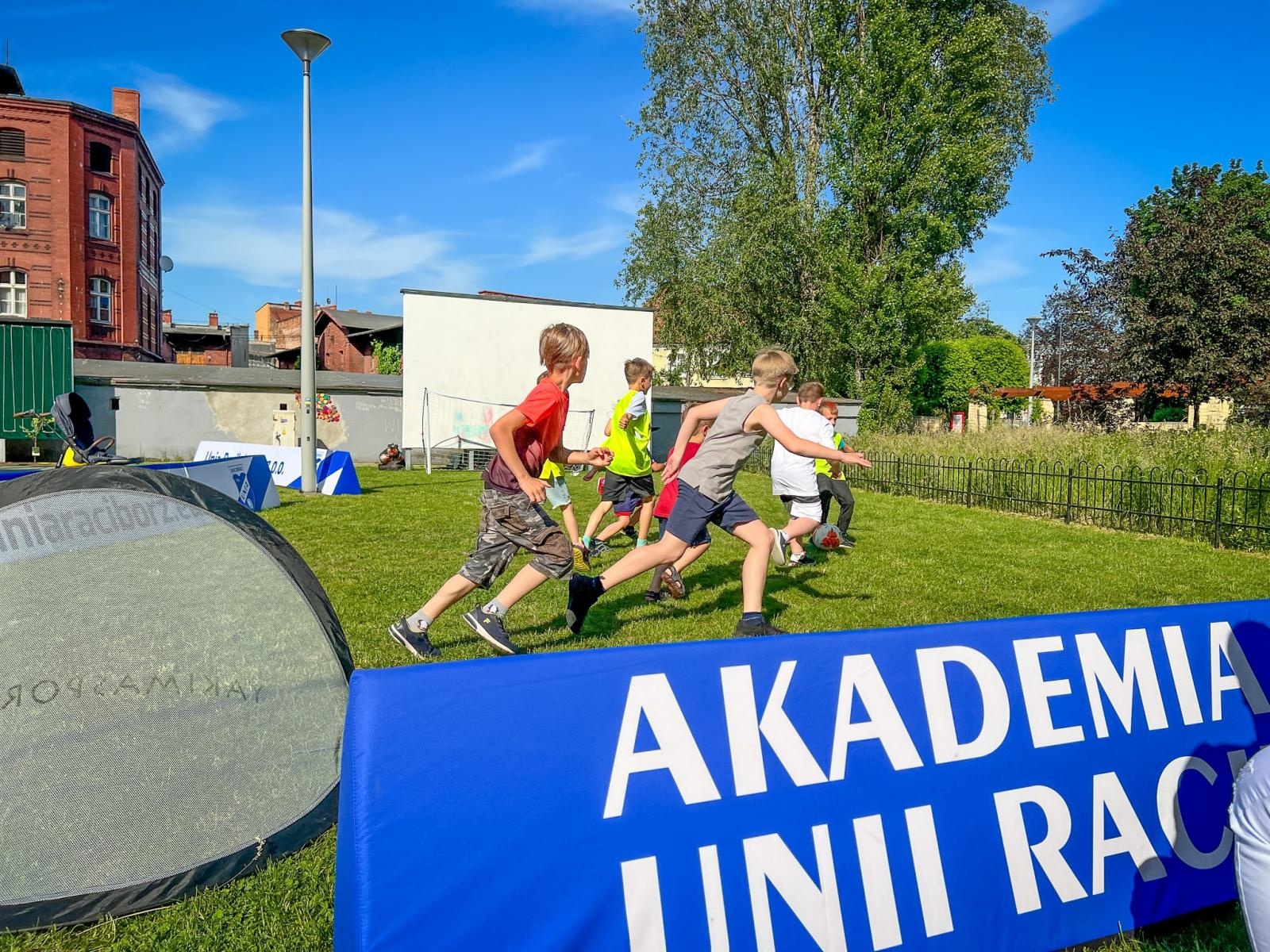 Zdjęcie w galerii na portalu naszraciborz.pl: Zakręcony Dzień Dziecka na Jordanie [FOTO i WIDEO] wiadomości z regionu