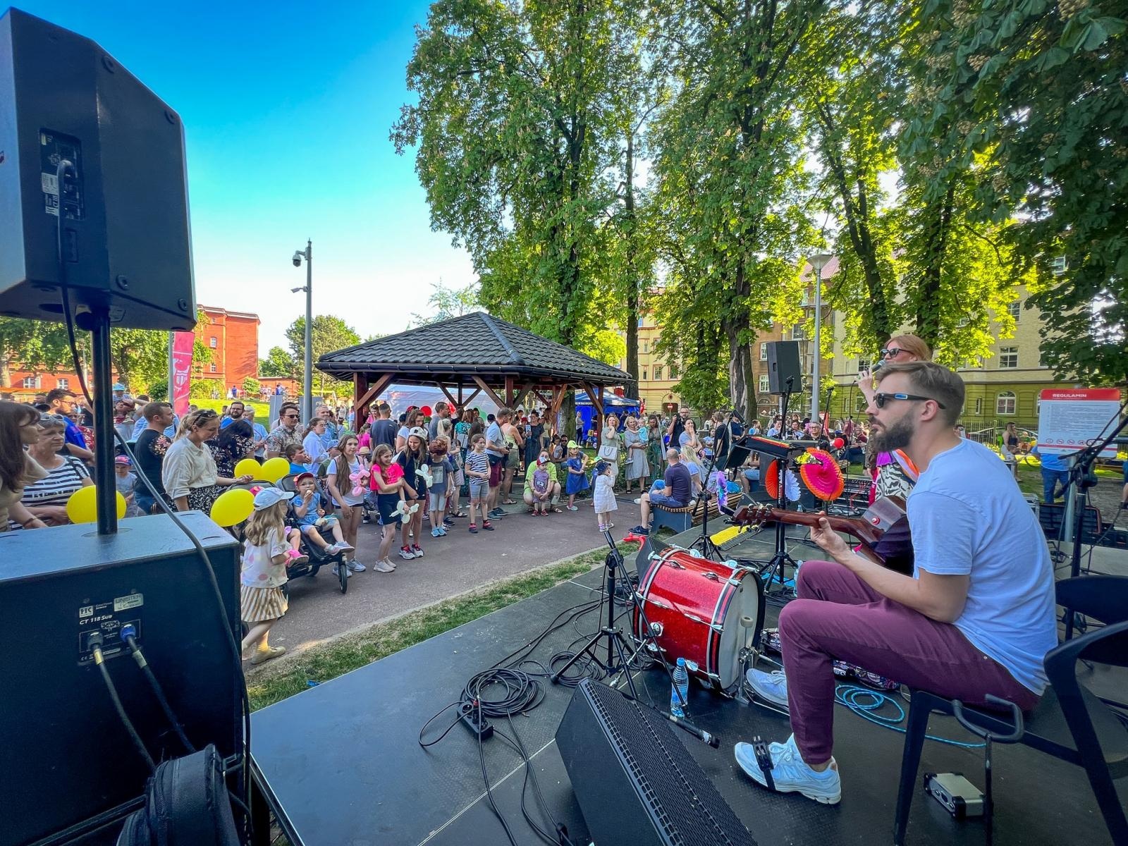 Zdjęcie w galerii na portalu naszraciborz.pl: Zakręcony Dzień Dziecka na Jordanie [FOTO i WIDEO] wiadomości z regionu