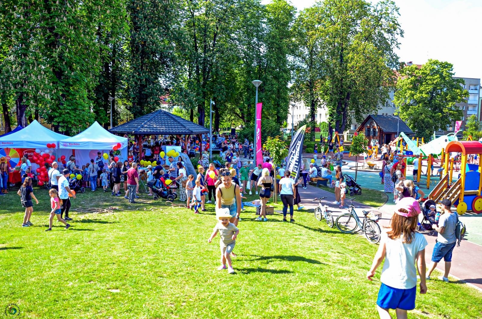 Zdjęcie w galerii na portalu naszraciborz.pl: Zakręcony Dzień Dziecka na Jordanie [FOTO i WIDEO] wiadomości z regionu
