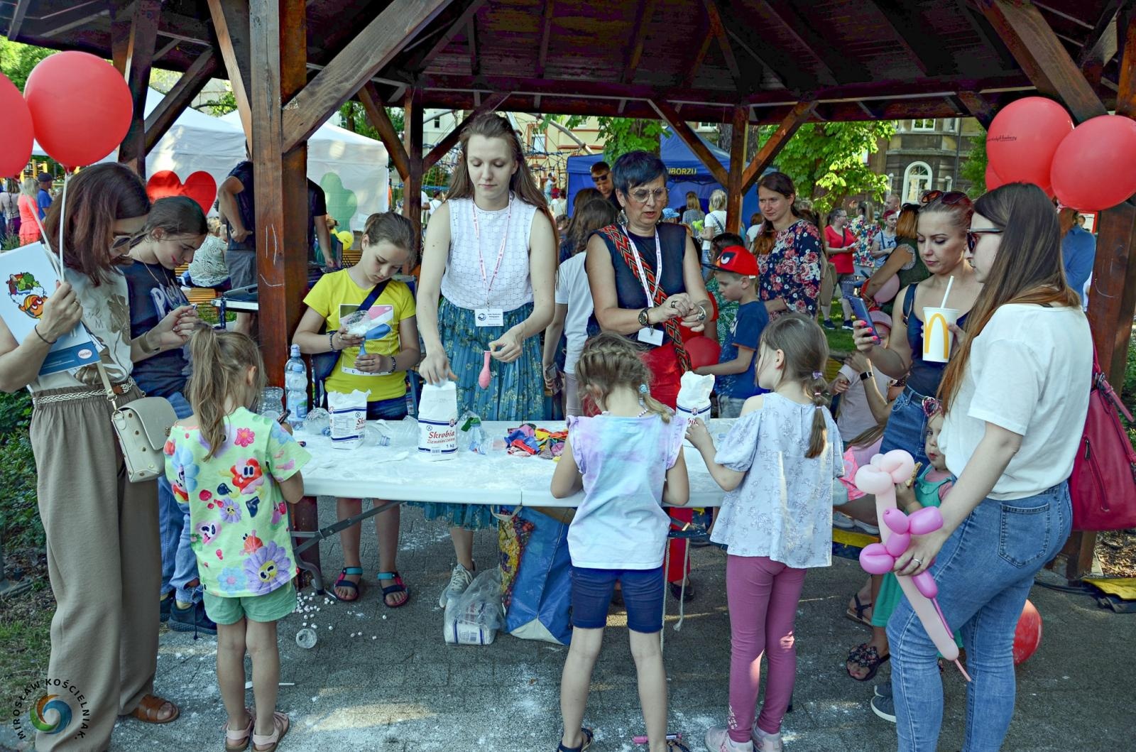 Zdjęcie w galerii na portalu naszraciborz.pl: Zakręcony Dzień Dziecka na Jordanie [FOTO i WIDEO] wiadomości z regionu