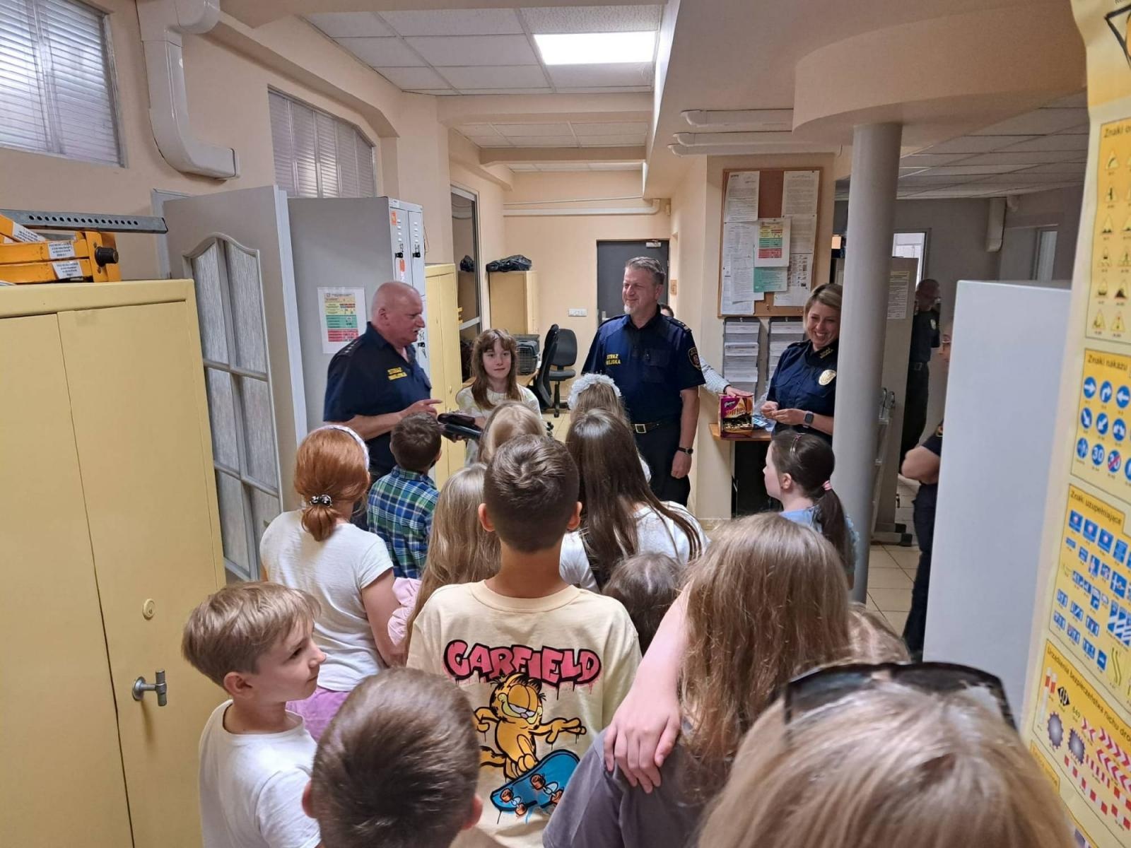 Zdjęcie w galerii na portalu naszraciborz.pl: Uczniowie z Sobieskiego odkrywali tajemnice ratusza wiadomości z regionu