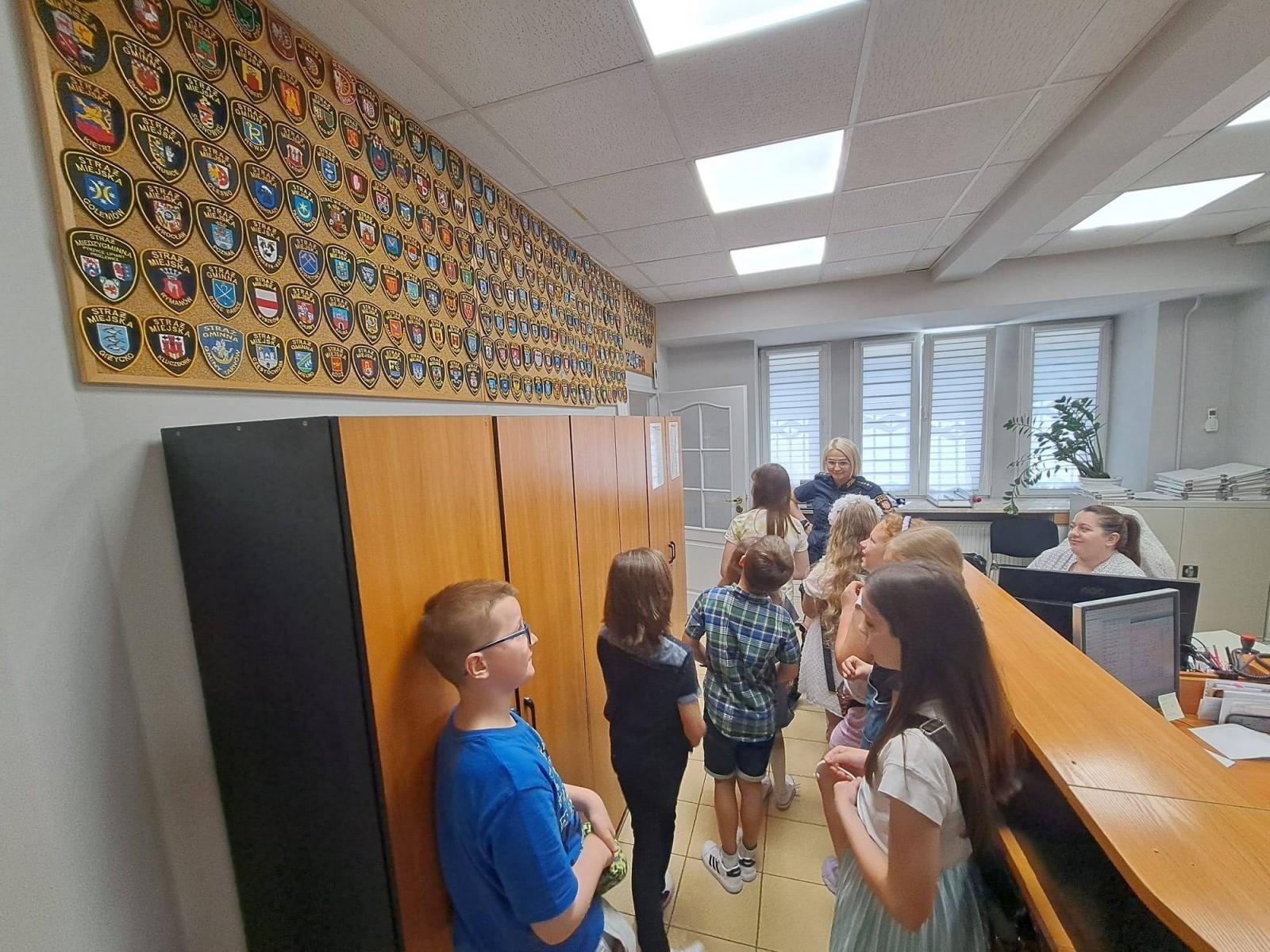 Zdjęcie w galerii na portalu naszraciborz.pl: Uczniowie z Sobieskiego odkrywali tajemnice ratusza wiadomości z regionu