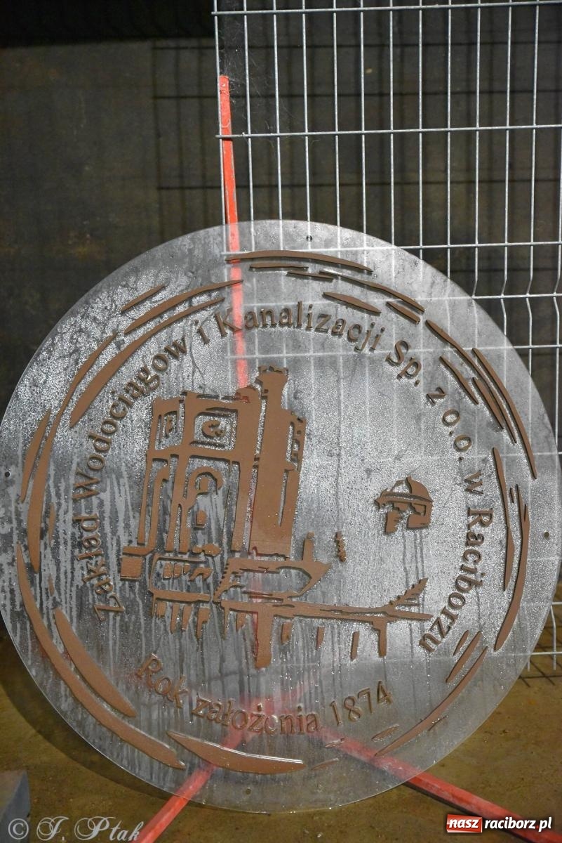 Zdjęcie w galerii na portalu naszraciborz.pl: SIDOR x S-AGE. Klasyka w elektronicznym brzmieniu w podziemiach wodociągów wiadomości z regionu