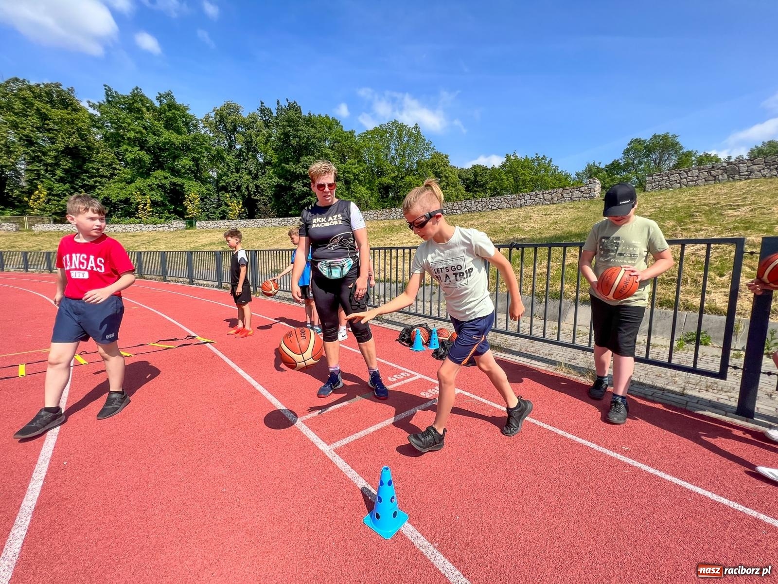 Zdjęcie w galerii na portalu naszraciborz.pl: Miasteczko Sportowe Młodych Mistrzów na Dni Raciborza wiadomości z regionu