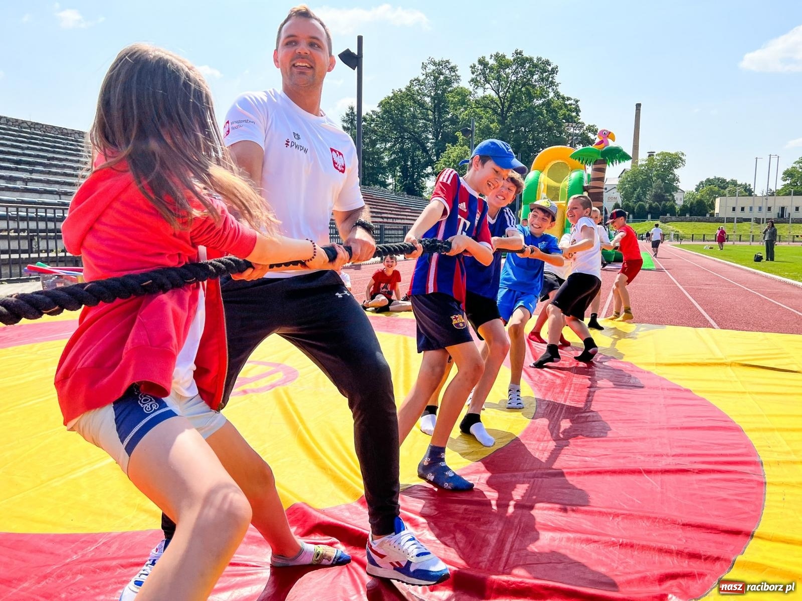 Zdjęcie w galerii na portalu naszraciborz.pl: Miasteczko Sportowe Młodych Mistrzów na Dni Raciborza wiadomości z regionu