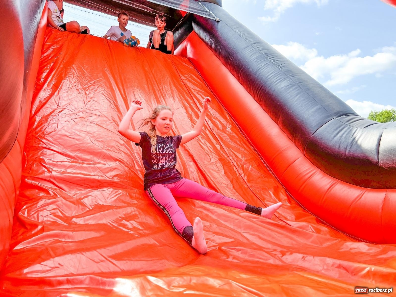 Zdjęcie w galerii na portalu naszraciborz.pl: Miasteczko Sportowe Młodych Mistrzów na Dni Raciborza wiadomości z regionu