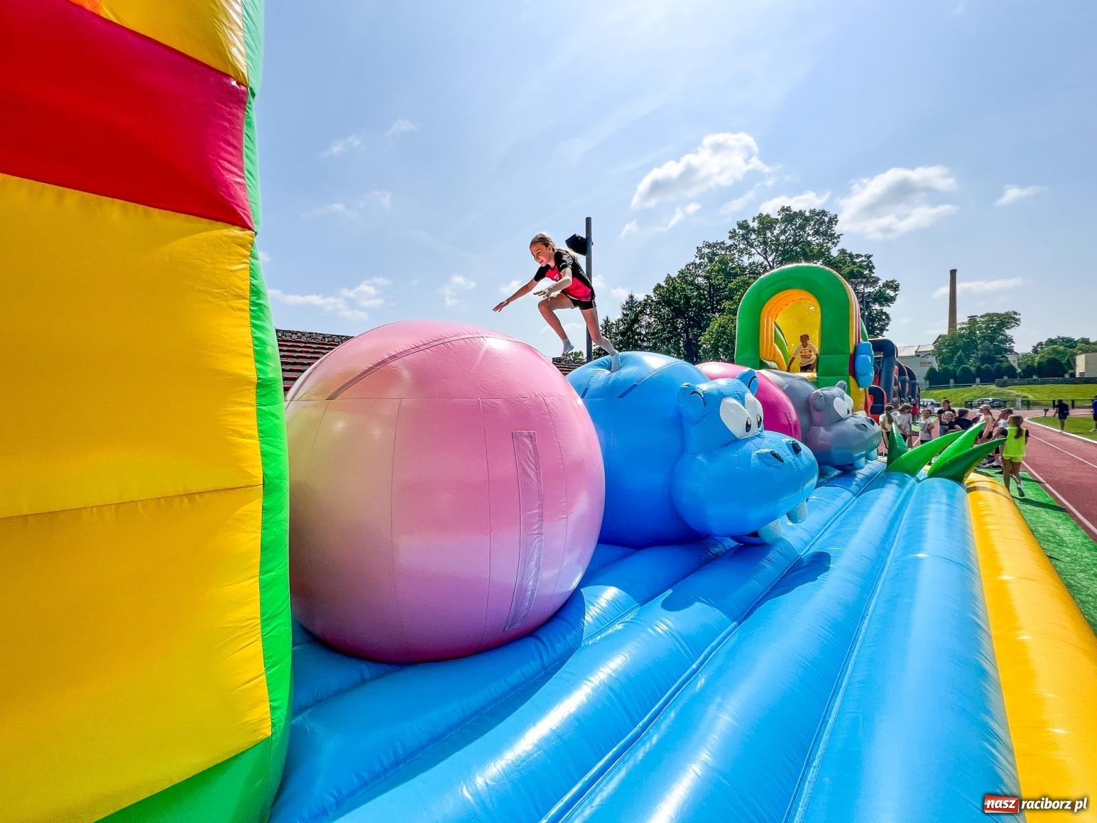 Zdjęcie w galerii na portalu naszraciborz.pl: Miasteczko Sportowe Młodych Mistrzów na Dni Raciborza wiadomości z regionu