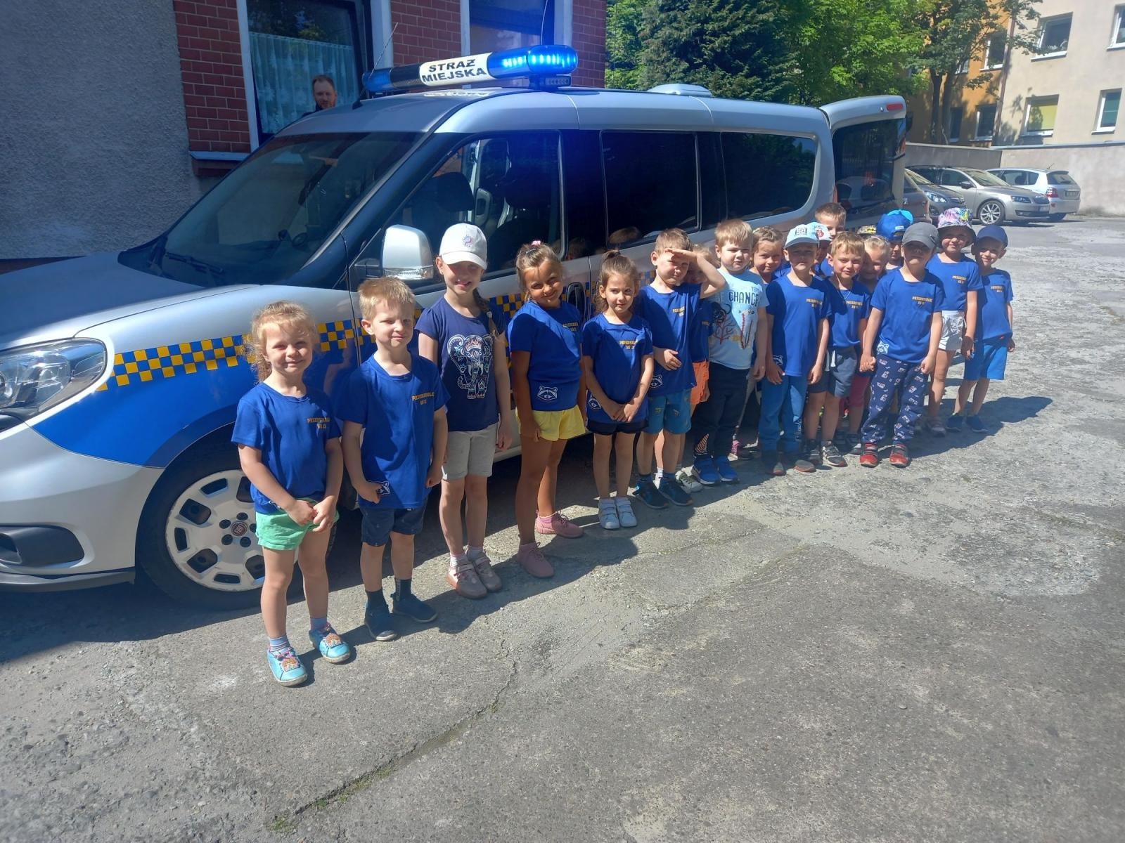 Zdjęcie w galerii na portalu naszraciborz.pl: Dzień Dziecka na Kochanowskiego wiadomości z regionu