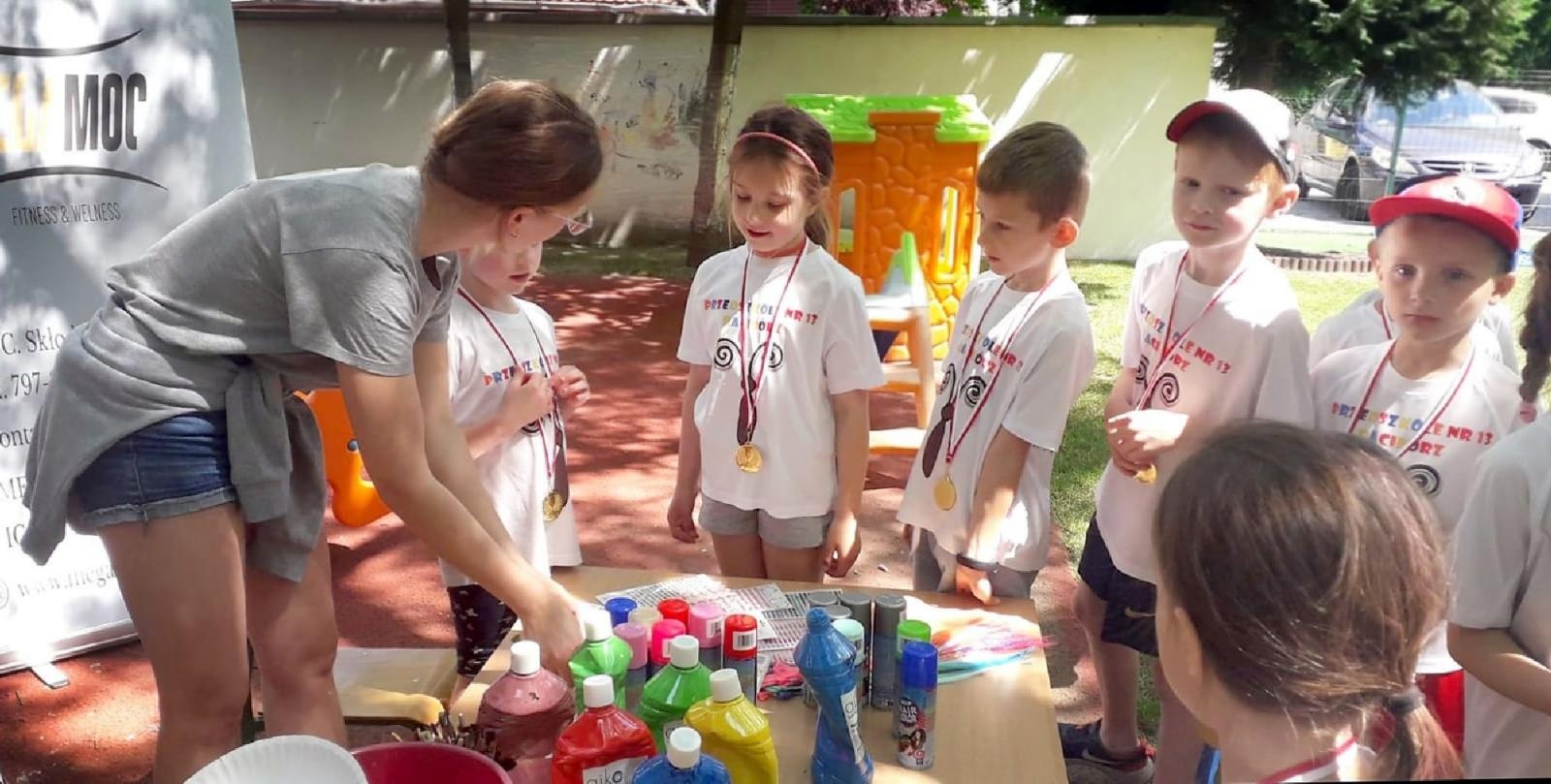 Zdjęcie w galerii na portalu naszraciborz.pl: Dzień Dziecka na Kochanowskiego wiadomości z regionu