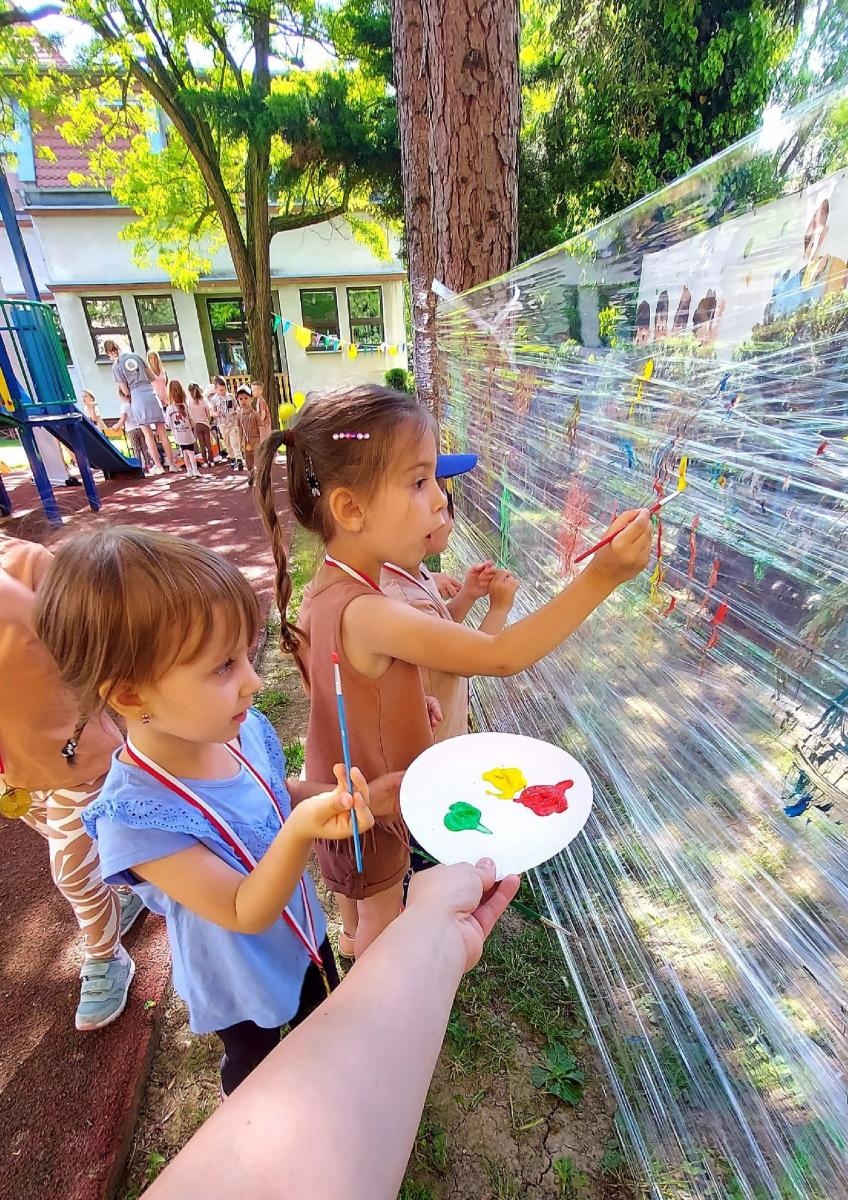 Zdjęcie w galerii na portalu naszraciborz.pl: Dzień Dziecka na Kochanowskiego wiadomości z regionu