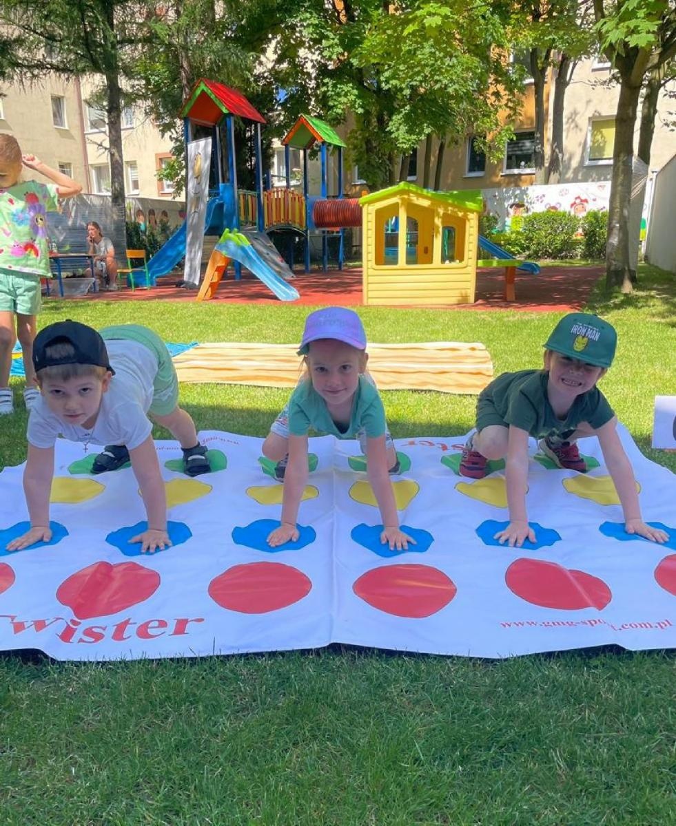 Zdjęcie w galerii na portalu naszraciborz.pl: Dzień Dziecka na Kochanowskiego wiadomości z regionu