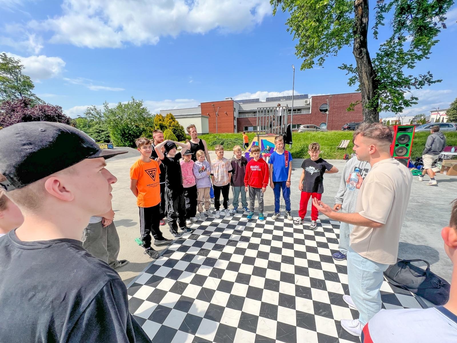 Zdjęcie w galerii na portalu naszraciborz.pl: Breaking na Zamkowej, breaking pod Muzeum [FOTO i WIDEO] wiadomości z regionu