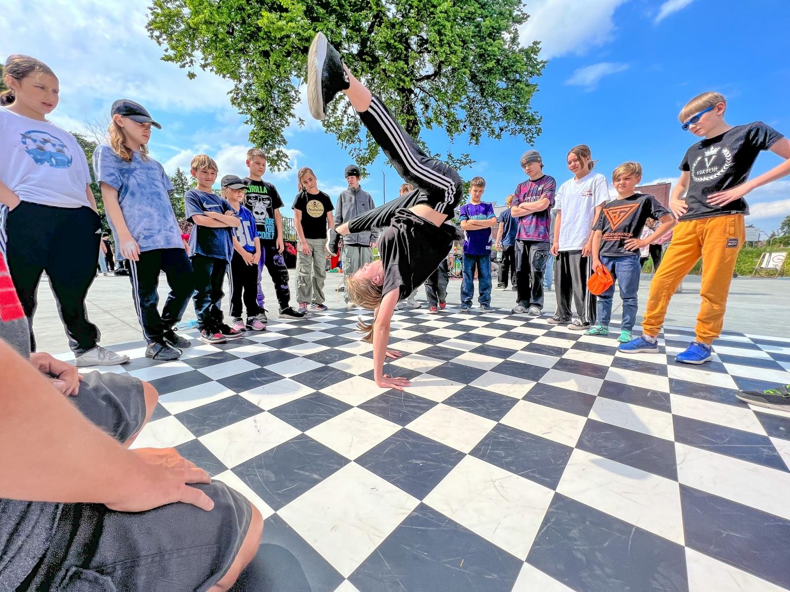 Zdjęcie w galerii na portalu naszraciborz.pl: Breaking na Zamkowej, breaking pod Muzeum [FOTO i WIDEO] wiadomości z regionu