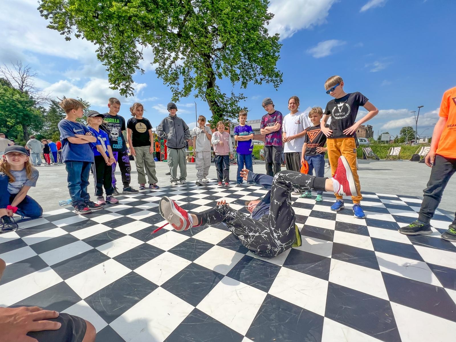 Zdjęcie w galerii na portalu naszraciborz.pl: Breaking na Zamkowej, breaking pod Muzeum [FOTO i WIDEO] wiadomości z regionu