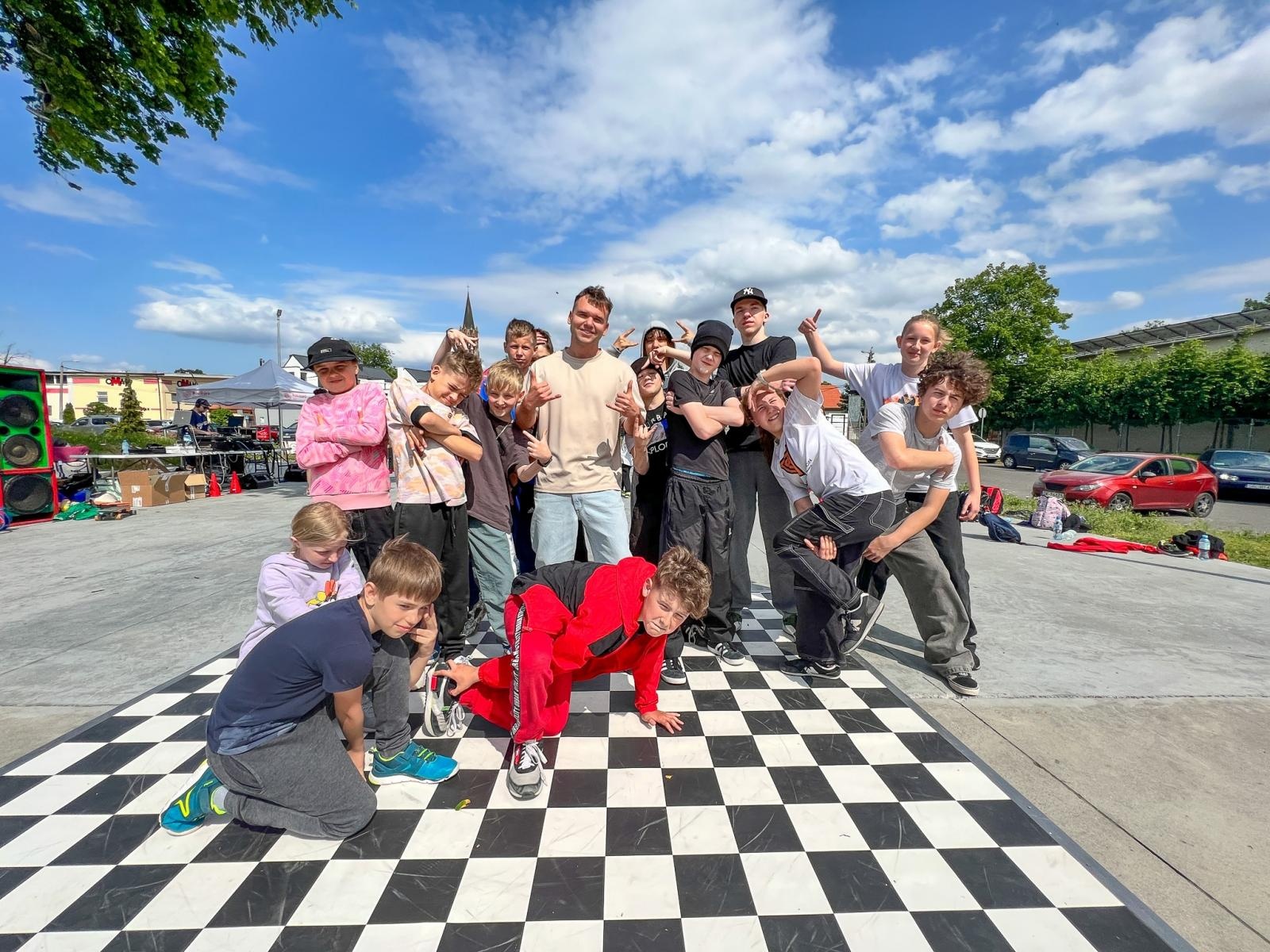 Zdjęcie w galerii na portalu naszraciborz.pl: Breaking na Zamkowej, breaking pod Muzeum [FOTO i WIDEO] wiadomości z regionu