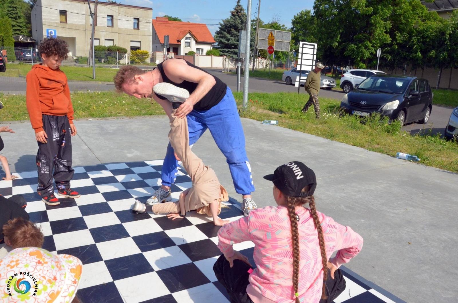 Zdjęcie w galerii na portalu naszraciborz.pl: Breaking na Zamkowej, breaking pod Muzeum [FOTO i WIDEO] wiadomości z regionu