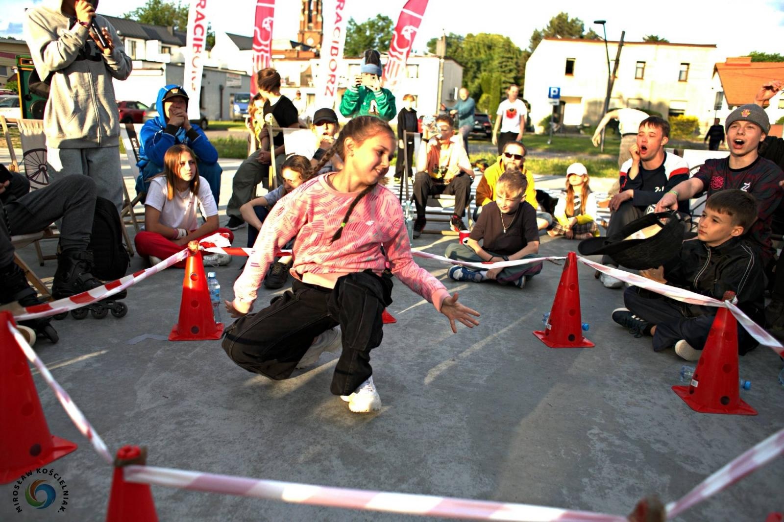 Zdjęcie w galerii na portalu naszraciborz.pl: Breaking na Zamkowej, breaking pod Muzeum [FOTO i WIDEO] wiadomości z regionu