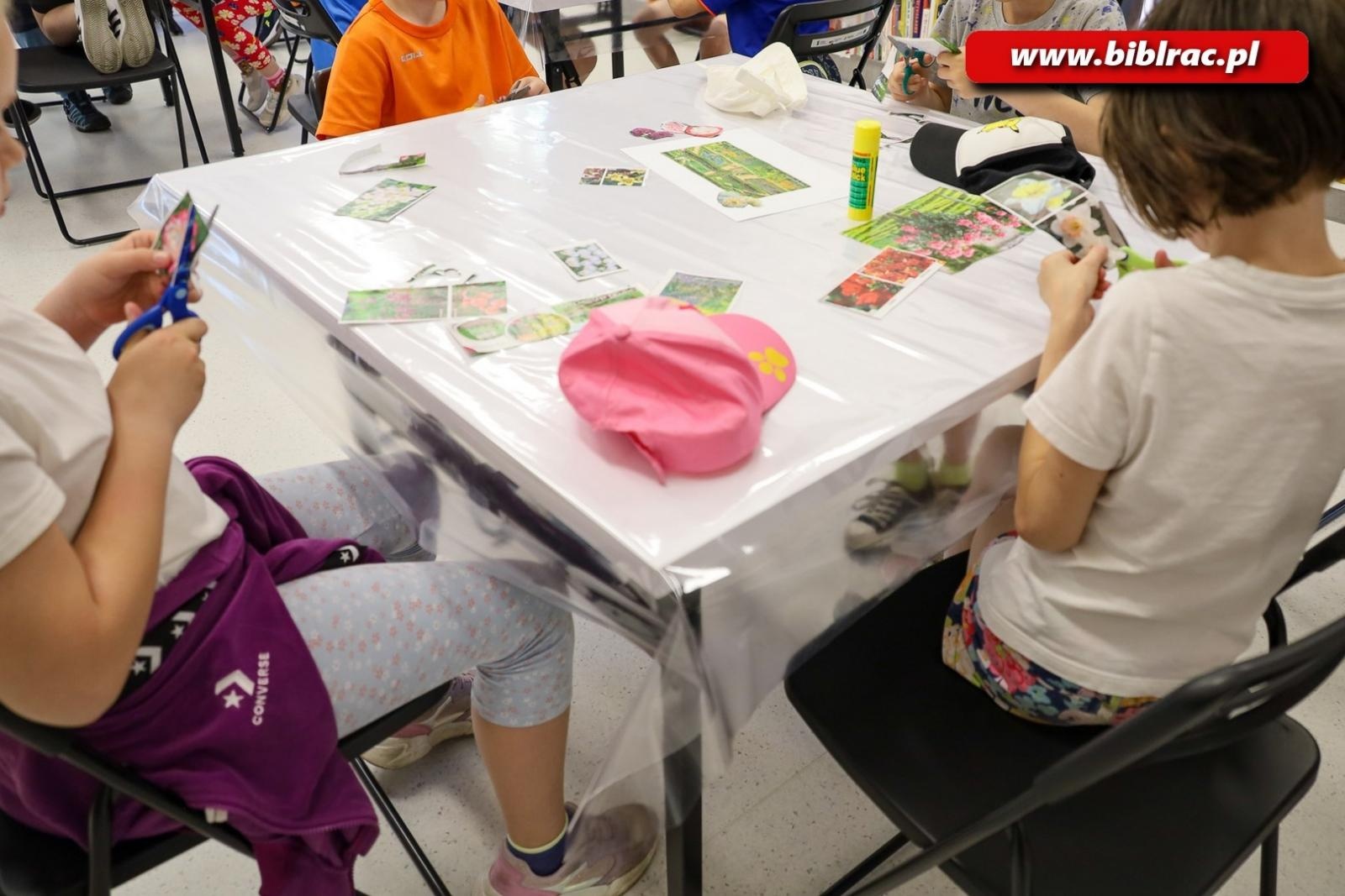 Zdjęcie w galerii na portalu naszraciborz.pl: Książka to ogród - tydzień czytania dzieciom wiadomości z regionu