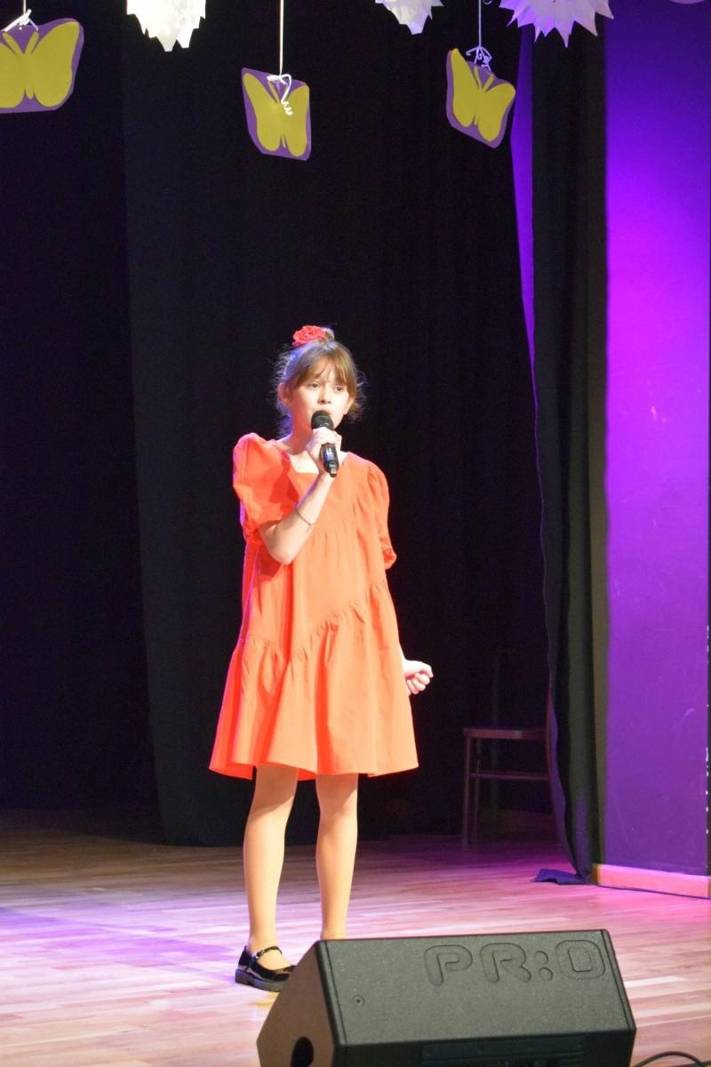 Zdjęcie w galerii na portalu naszraciborz.pl: Znamy najlepszych wokalistów Powiatowego Festiwalu Twórczości Artystycznej wiadomości z regionu