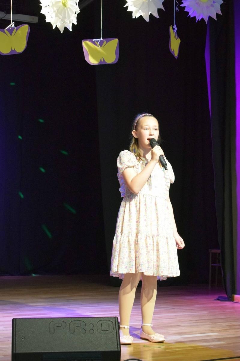 Zdjęcie w galerii na portalu naszraciborz.pl: Znamy najlepszych wokalistów Powiatowego Festiwalu Twórczości Artystycznej wiadomości z regionu