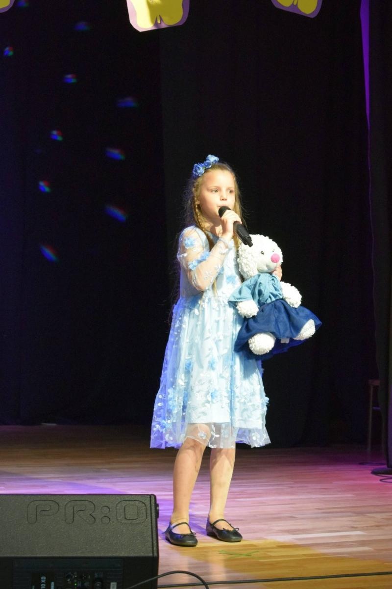 Zdjęcie w galerii na portalu naszraciborz.pl: Znamy najlepszych wokalistów Powiatowego Festiwalu Twórczości Artystycznej wiadomości z regionu