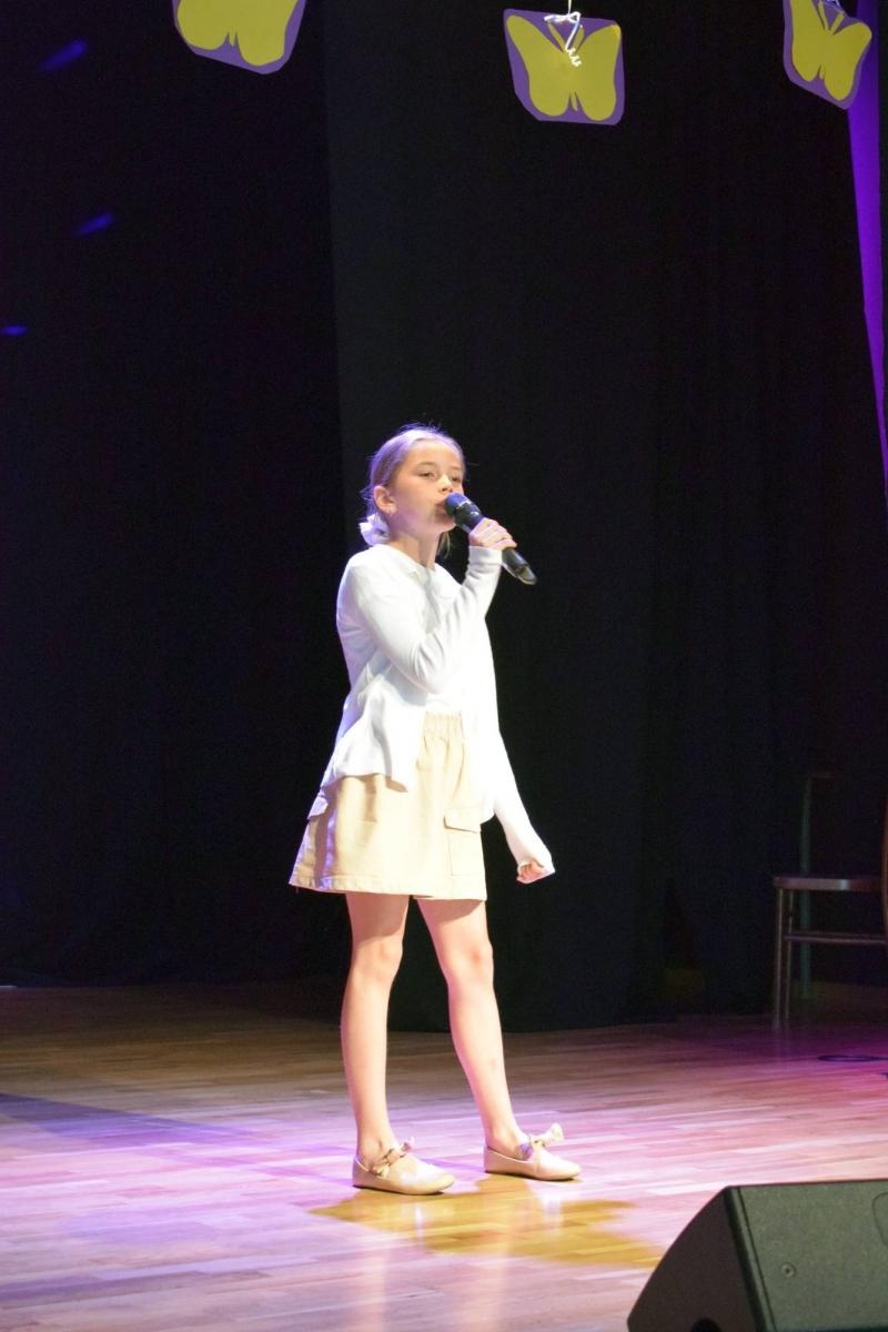 Zdjęcie w galerii na portalu naszraciborz.pl: Znamy najlepszych wokalistów Powiatowego Festiwalu Twórczości Artystycznej wiadomości z regionu