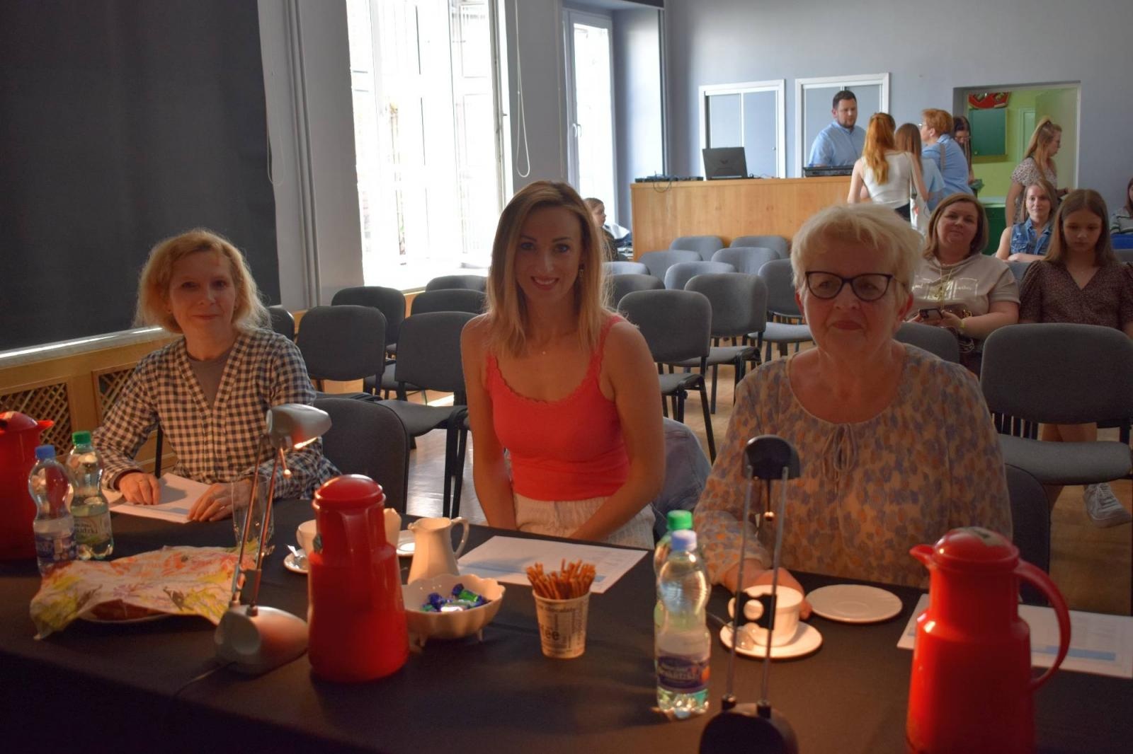 Zdjęcie w galerii na portalu naszraciborz.pl: Znamy najlepszych wokalistów Powiatowego Festiwalu Twórczości Artystycznej wiadomości z regionu