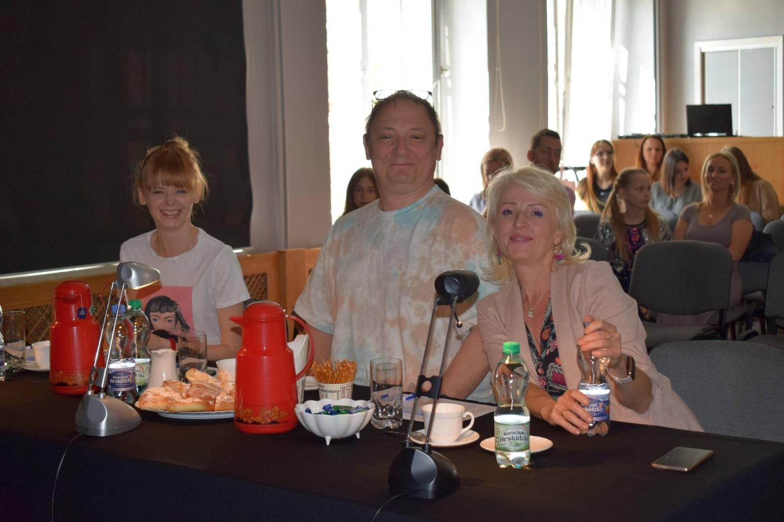 Zdjęcie w galerii na portalu naszraciborz.pl: Znamy najlepszych wokalistów Powiatowego Festiwalu Twórczości Artystycznej wiadomości z regionu