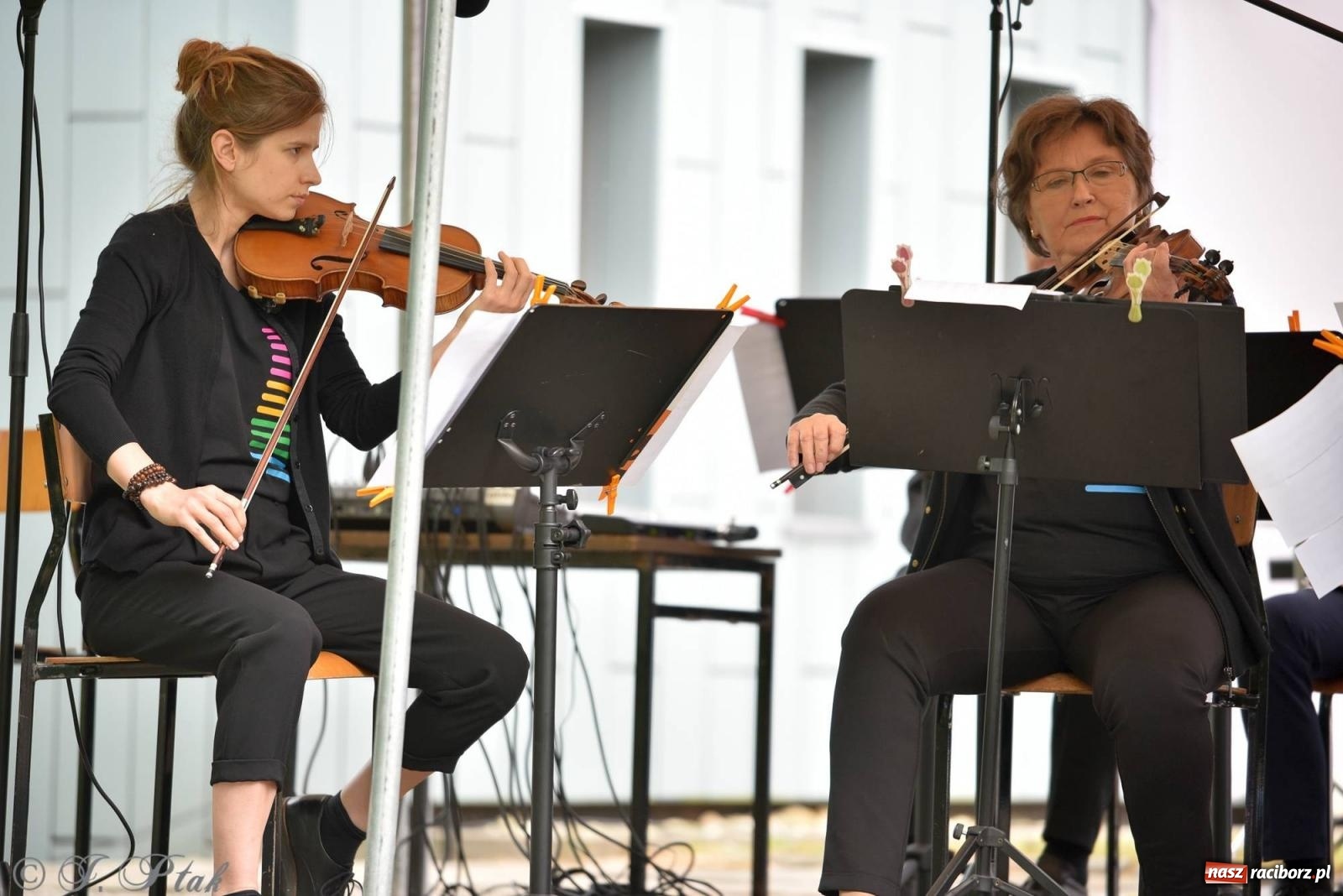 Zdjęcie w galerii na portalu naszraciborz.pl: W muzycznym ogrodzie, czyli The Teacher’s Band na Dni Raciborza wiadomości z regionu
