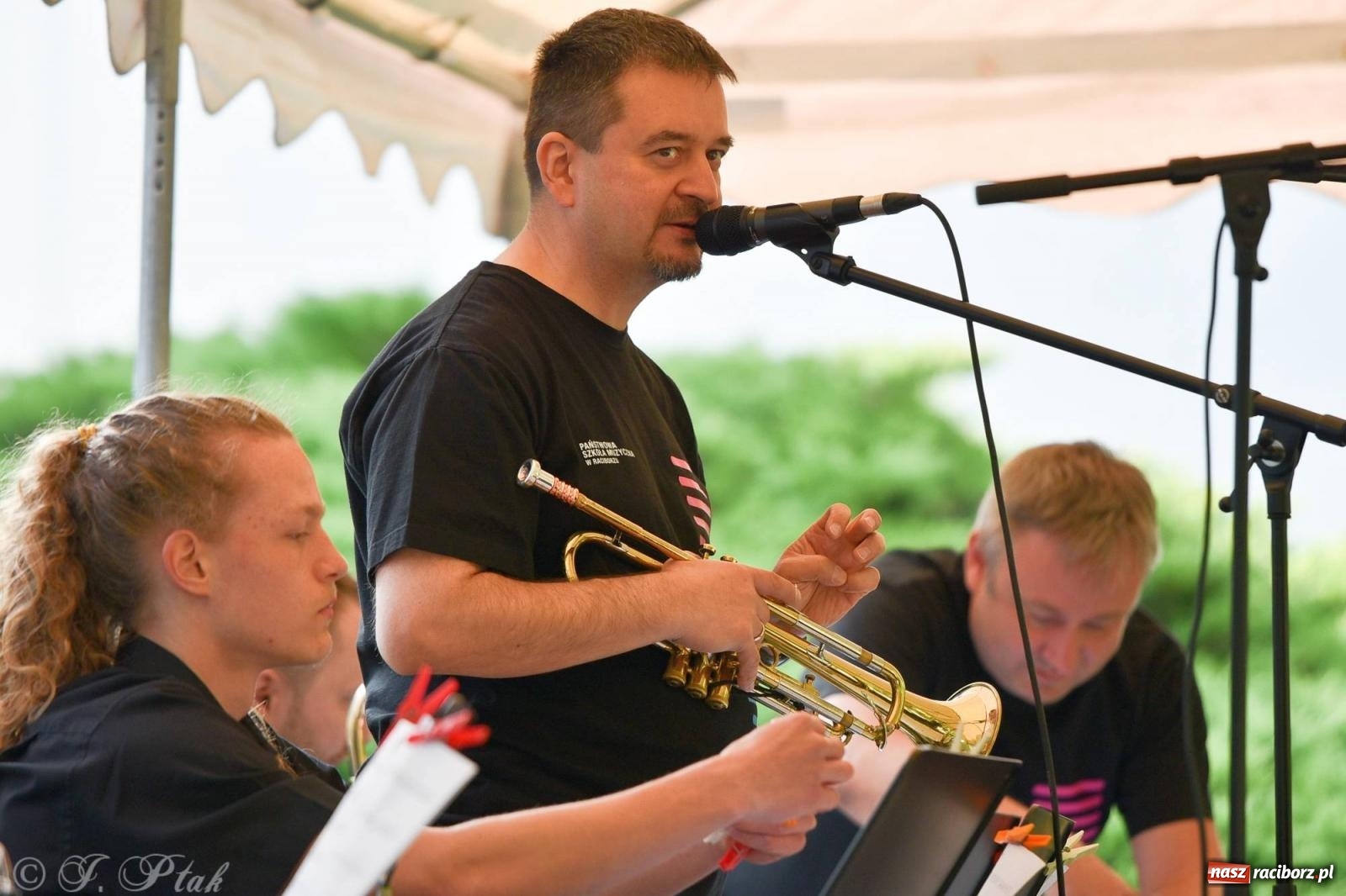 Zdjęcie w galerii na portalu naszraciborz.pl: W muzycznym ogrodzie, czyli The Teacher’s Band na Dni Raciborza wiadomości z regionu