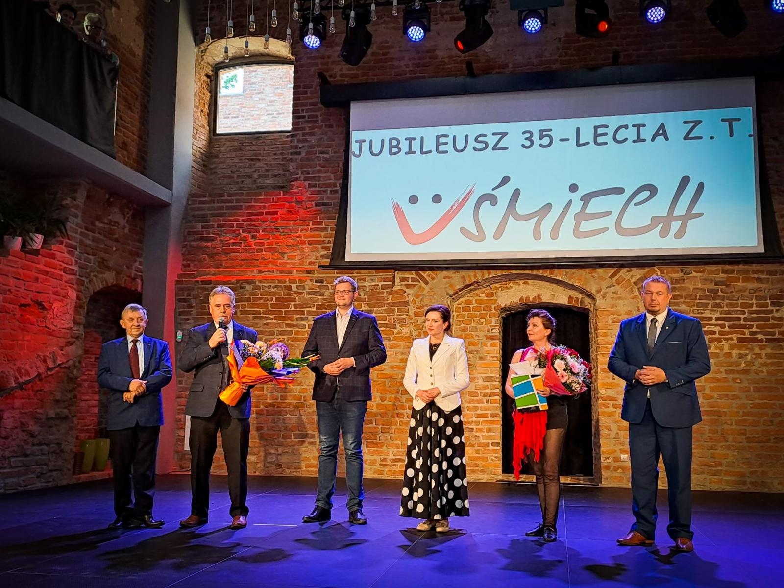 Zdjęcie w galerii na portalu naszraciborz.pl: Tworkowski Uśmiech świętuje 35. urodziny wiadomości z regionu