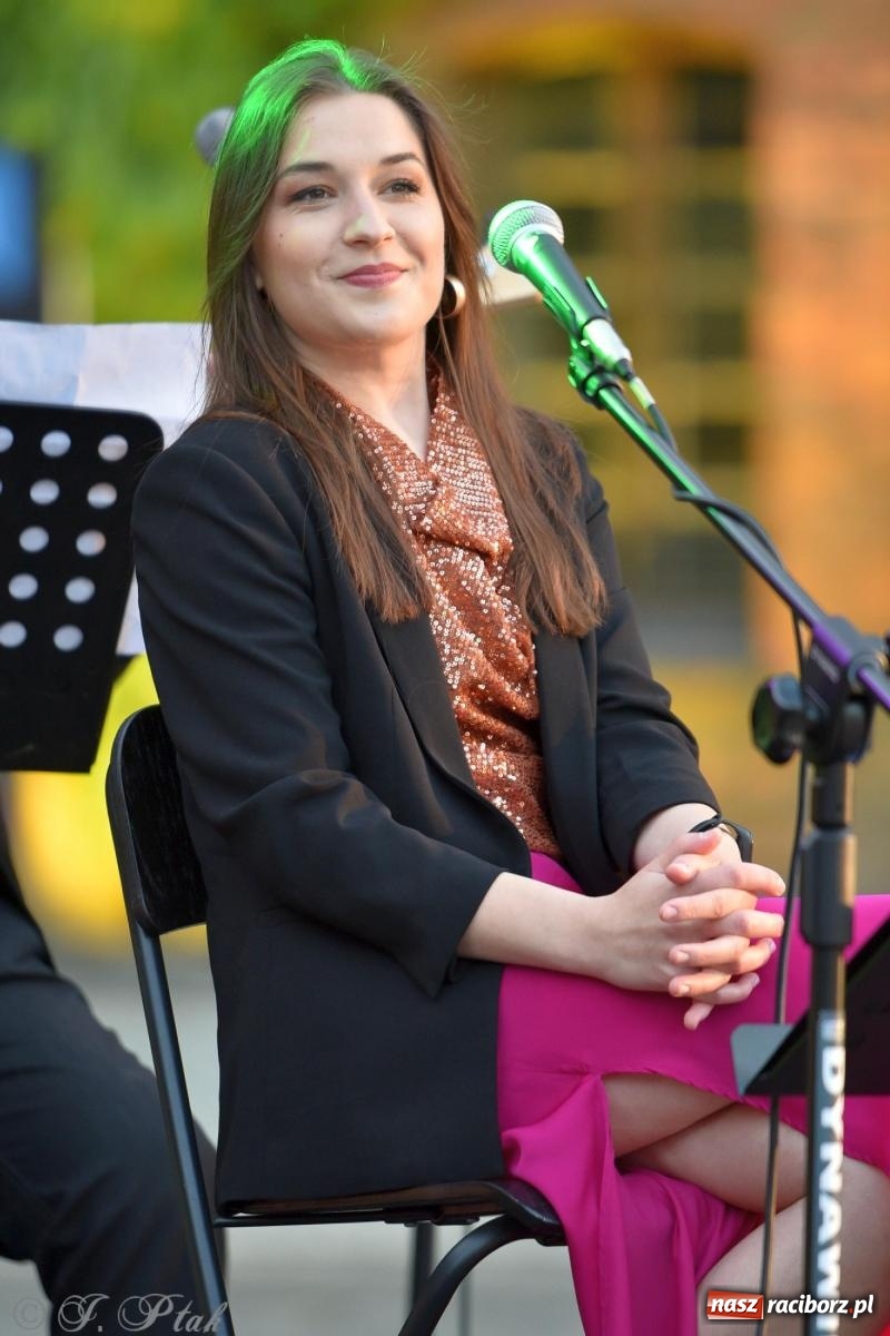 Zdjęcie w galerii na portalu naszraciborz.pl: Roztańczona Ofka, czyli dancing pod Tęczową [FOTO i WIDEO] wiadomości z regionu