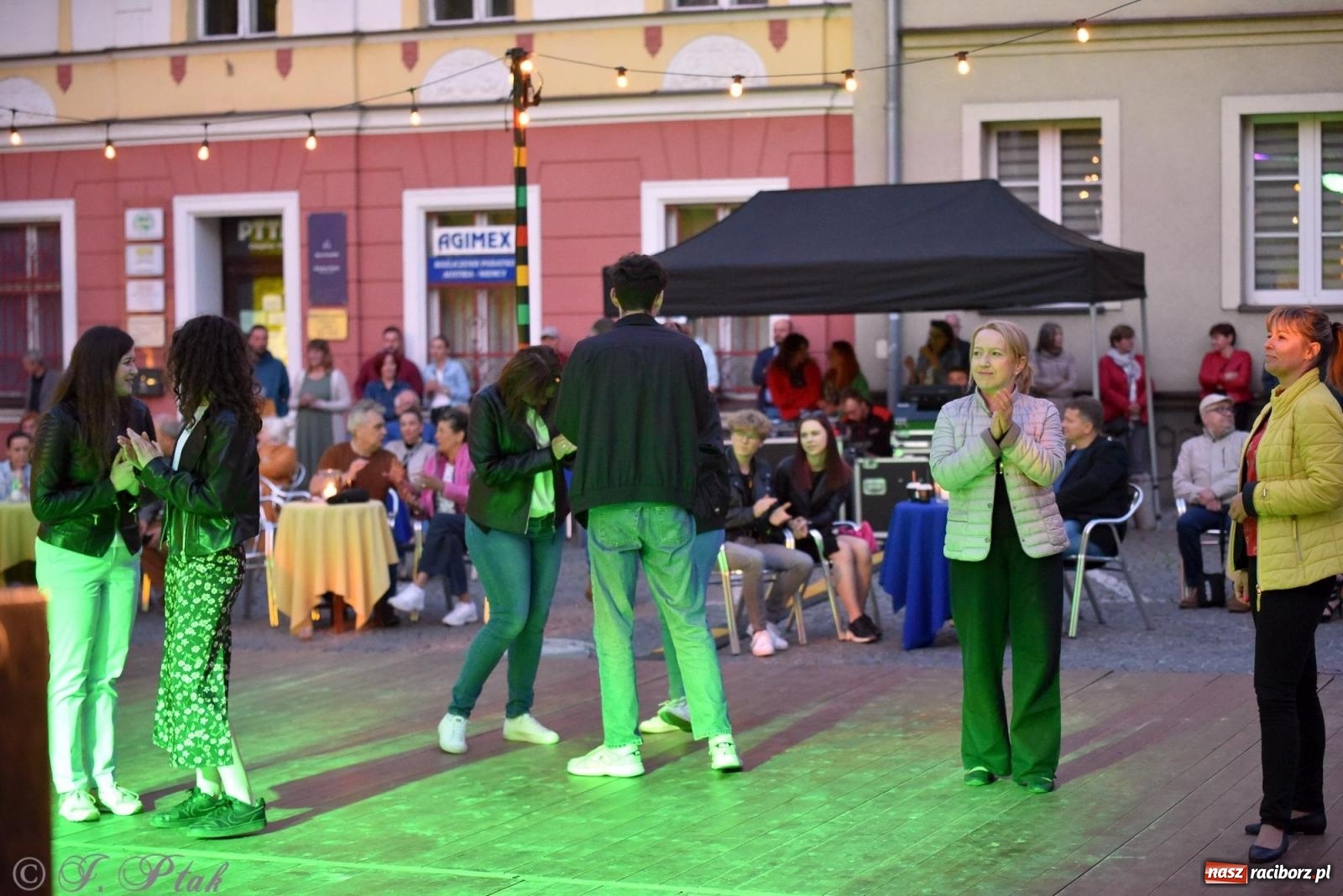 Zdjęcie w galerii na portalu naszraciborz.pl: Roztańczona Ofka, czyli dancing pod Tęczową [FOTO i WIDEO] wiadomości z regionu