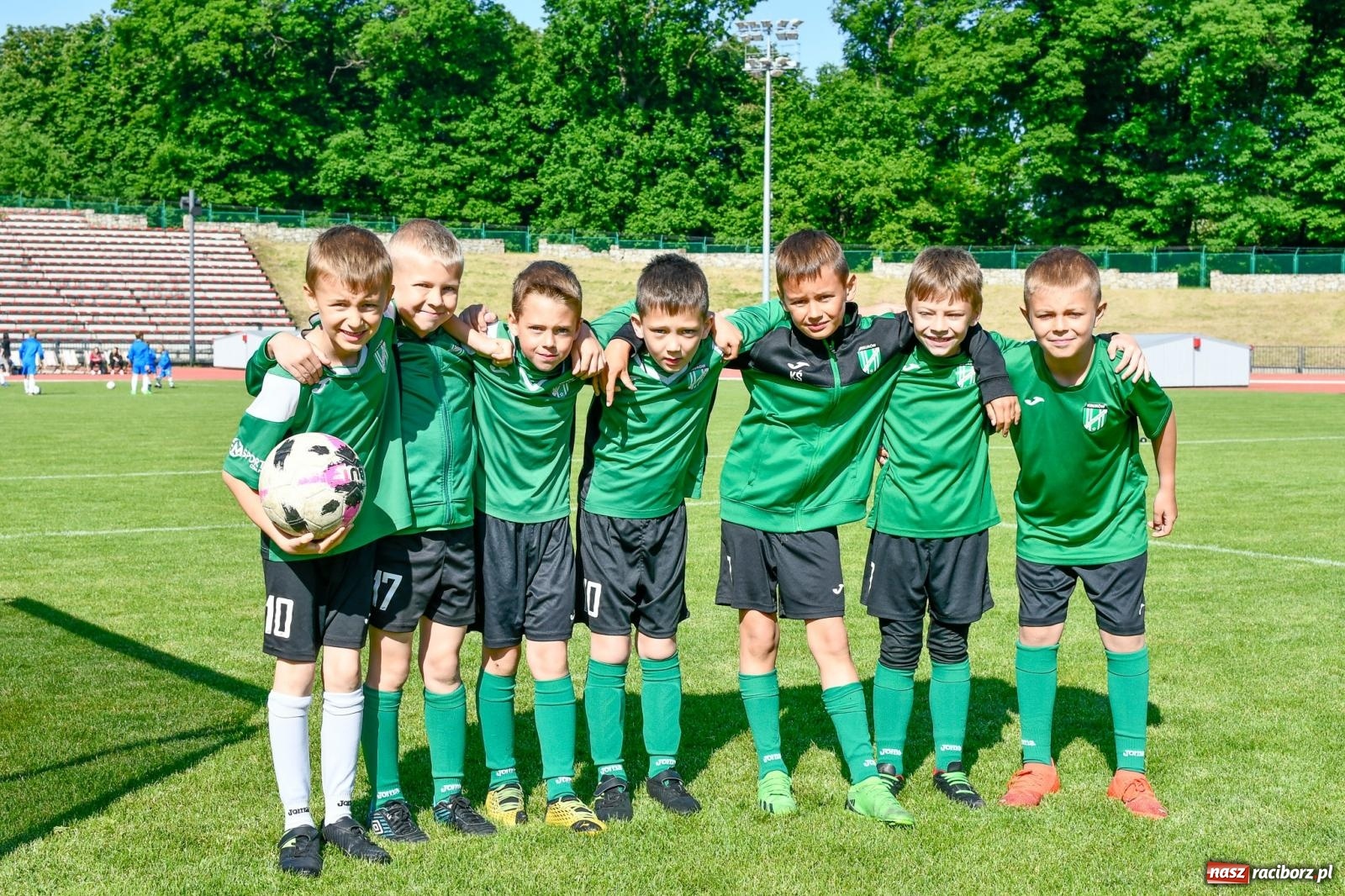 Zdjęcie w galerii na portalu naszraciborz.pl: Dwudniowe piłkarskie zmagania przy Zamkowej [FOTO i WIDEO] wiadomości z regionu